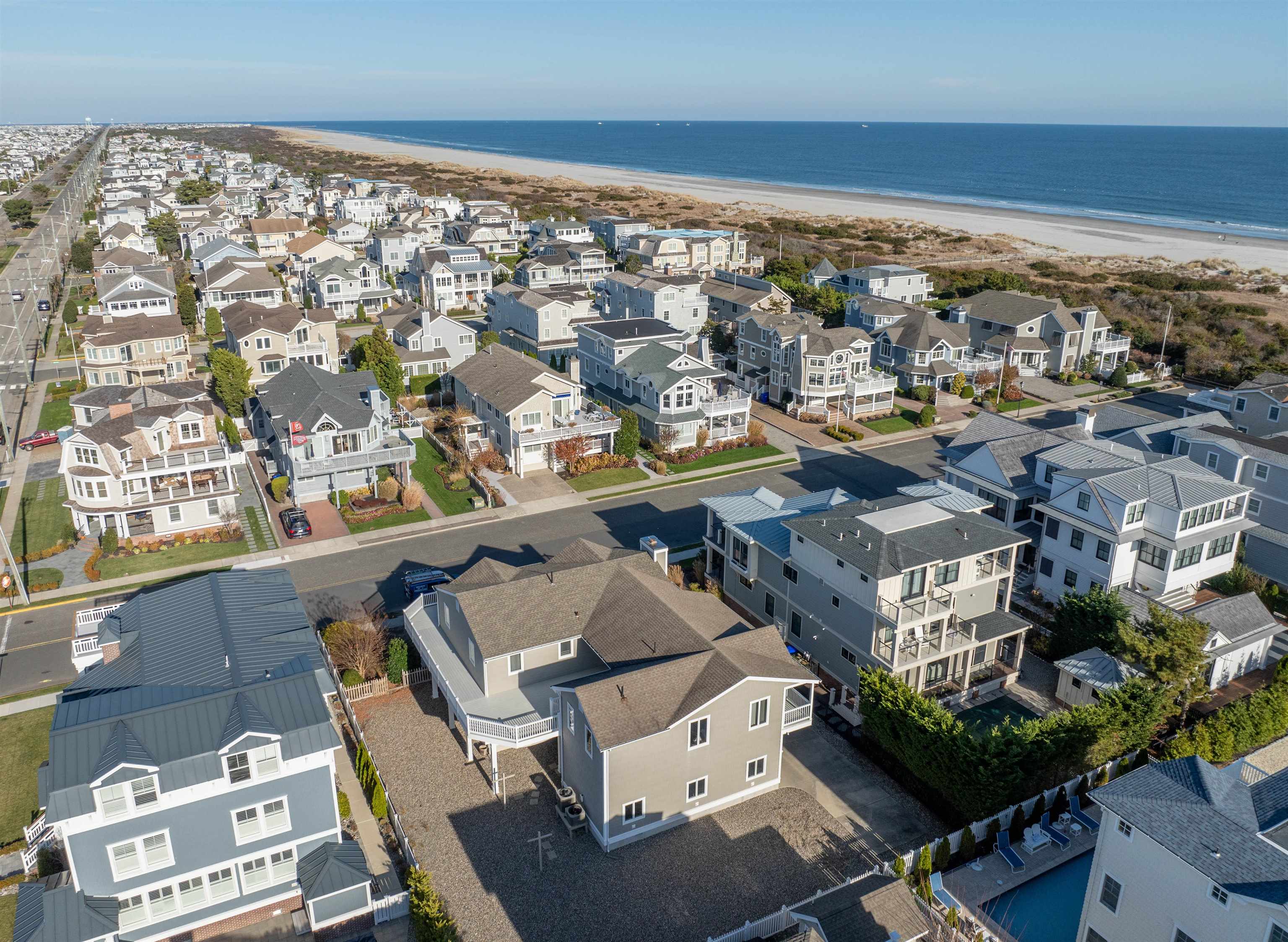 https://cdnparap40.paragonrels.com/ParagonImages/Property/P4/CAPEMAY/243459/3/0/0/f04cafc607aaf8ad0533b89eb44f453b/1/a256115488edca07715a095af2660c45/243459-10c3f62c-d7f4-48c4-ad2d-da12264ef578.JPG