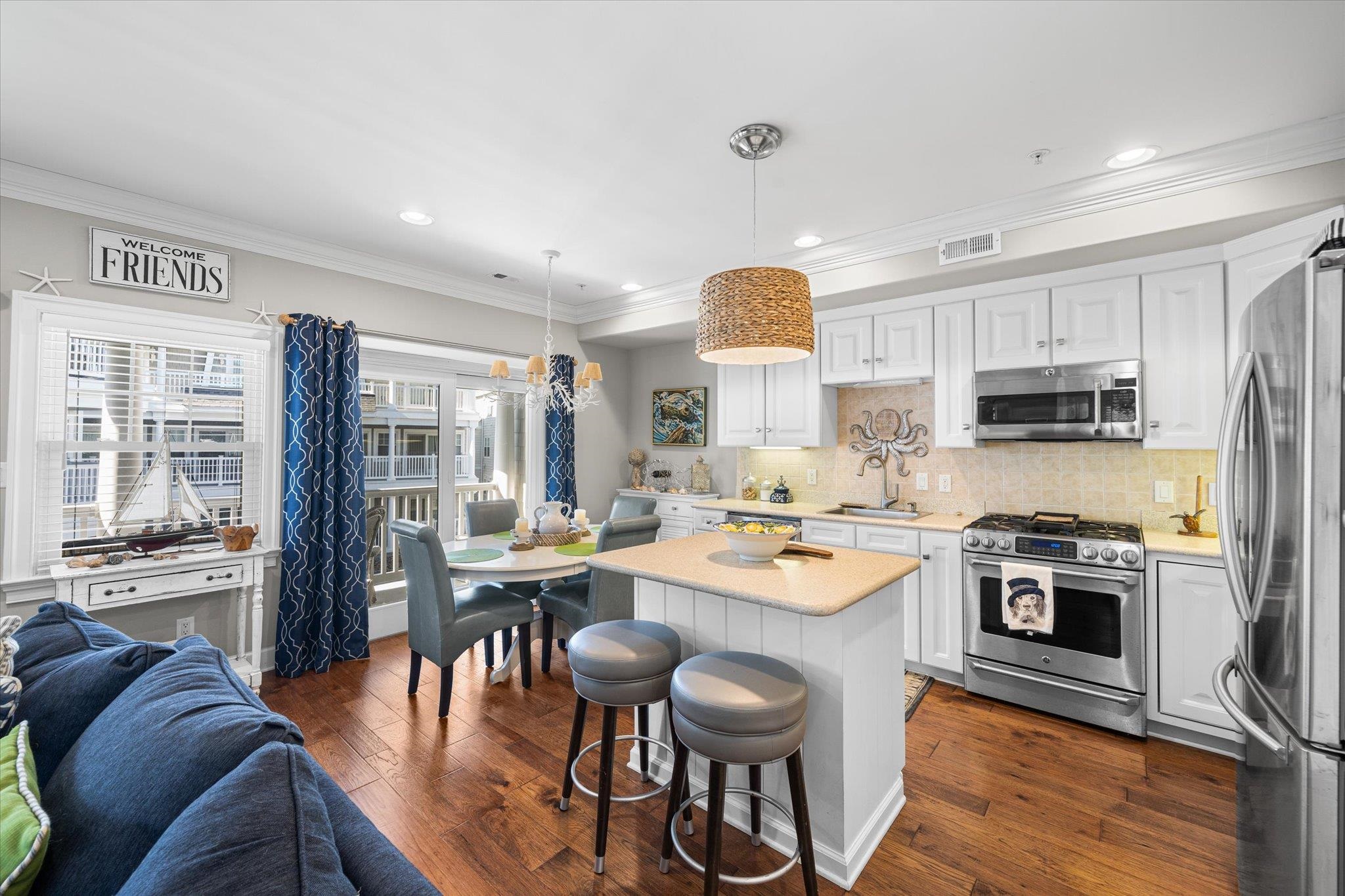 https://cdnparap40.paragonrels.com/ParagonImages/Property/P4/CAPEMAY/243468/13/0/0/8f3384153f2dcacbbdb4c0adc81691ca/1/6ef8dde7f089a6d3545923ae28cfaff8/243468-cdff8a4e-ab68-4cfd-999d-bde1fda7c096.JPG
