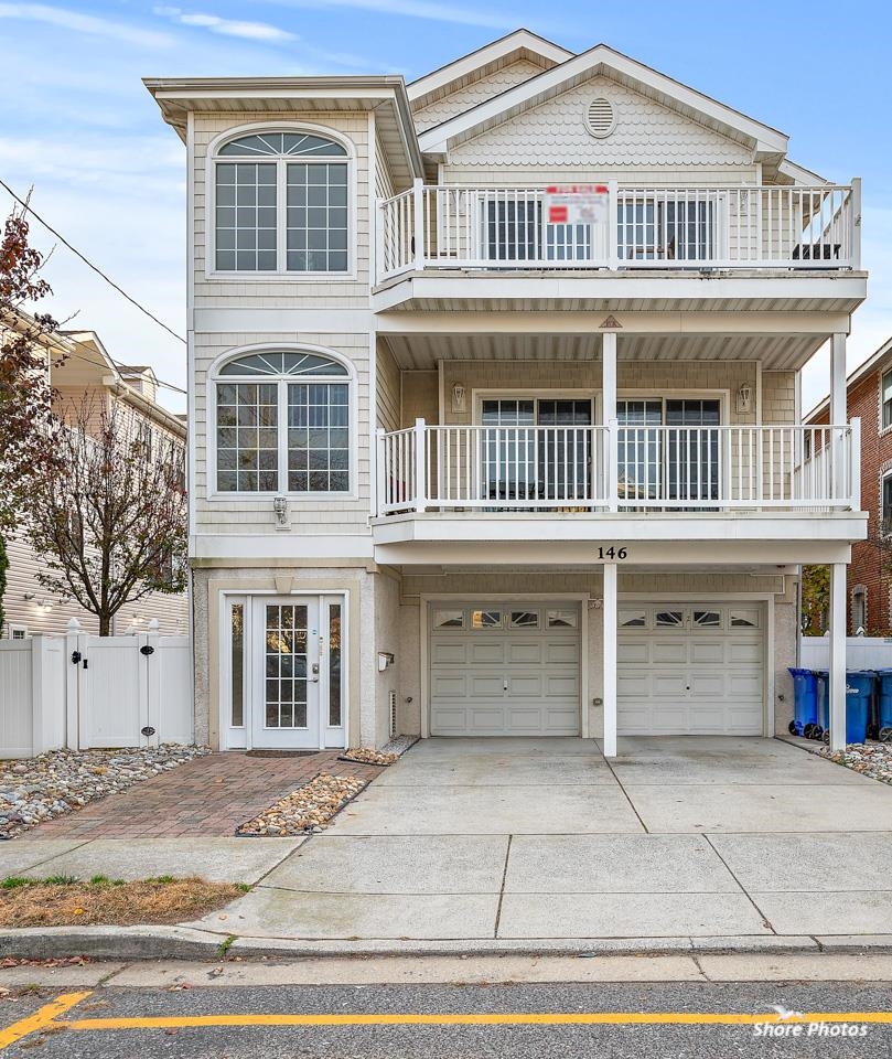 146 E Roberts Avenue - Wildwood