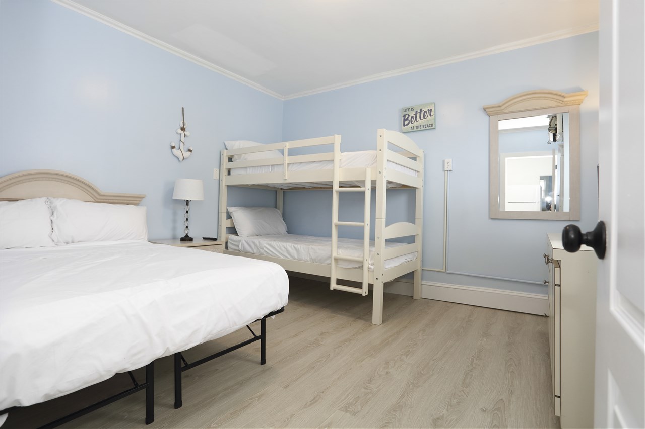 235 E Garfield Avenue - Picture 31