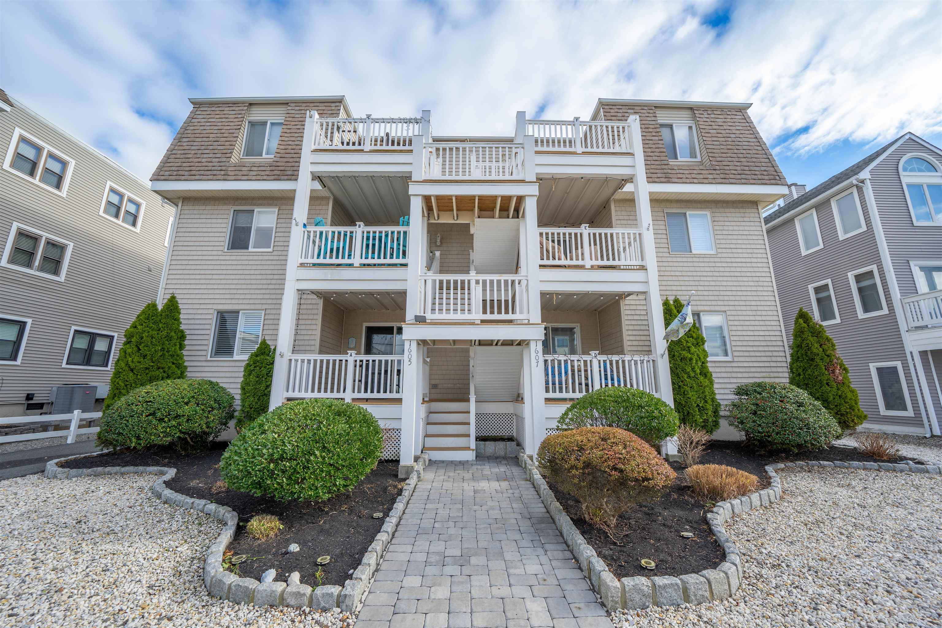 1607 Ocean Drive-Avalon