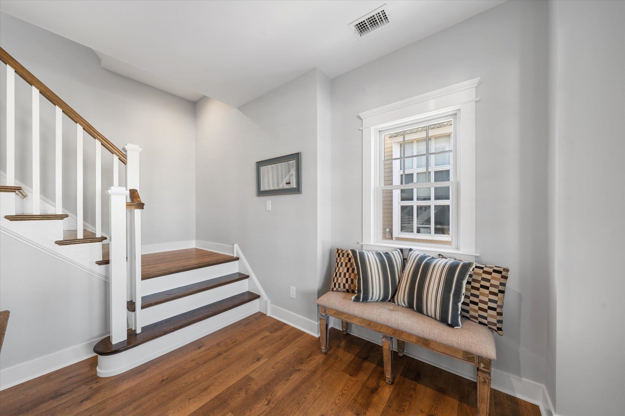 https://cdnparap40.paragonrels.com/ParagonImages/Property/P4/CAPEMAY/243596/11/0/0/10b283a2d108e9149c2029f38be82d7a/1/61fcf15a5cfaf580e5511dc4b3f1f2a1/243596-685cfb63-57e2-4bdd-93e9-98d6caa4be02.JPG