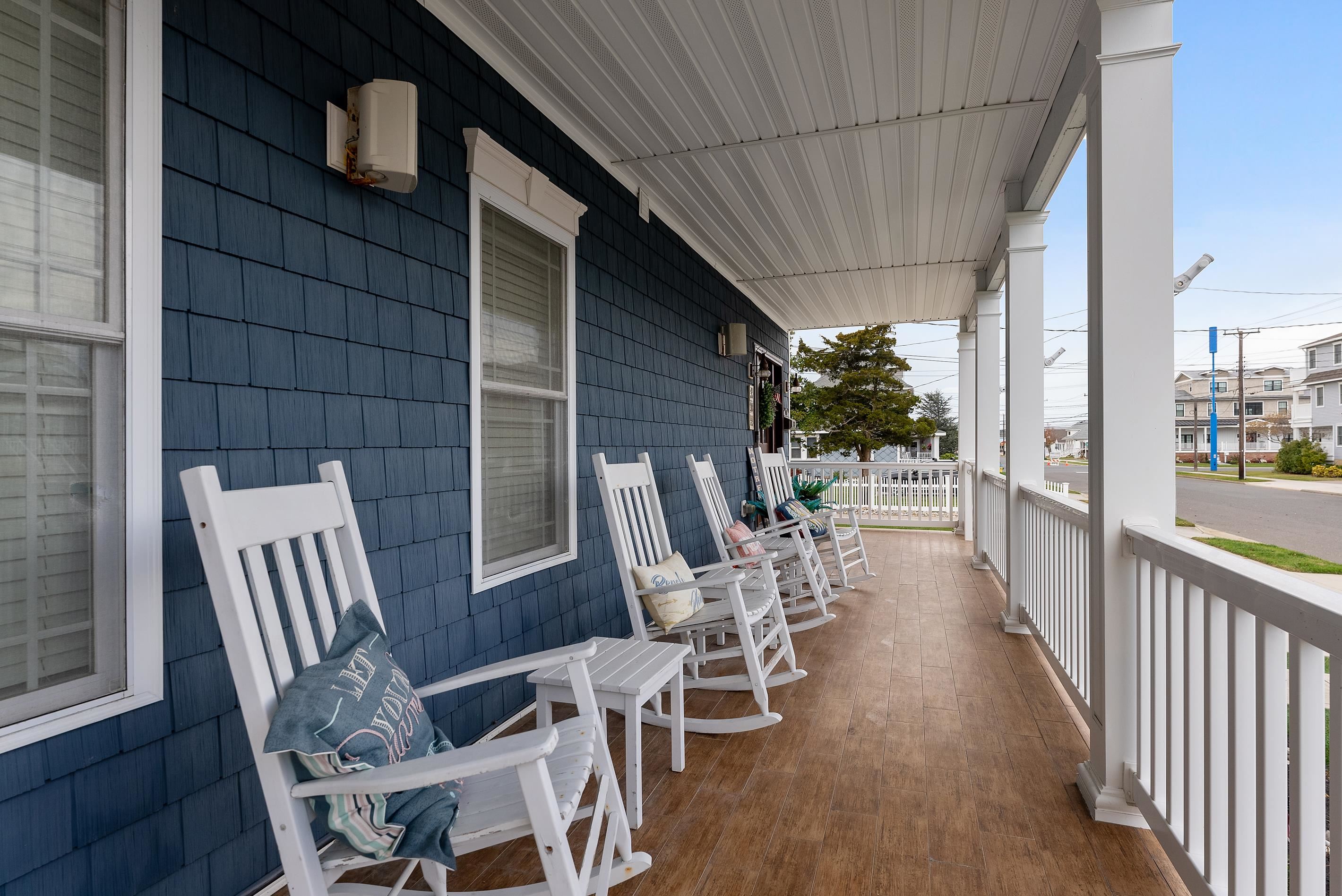 208 E 4th Avenue