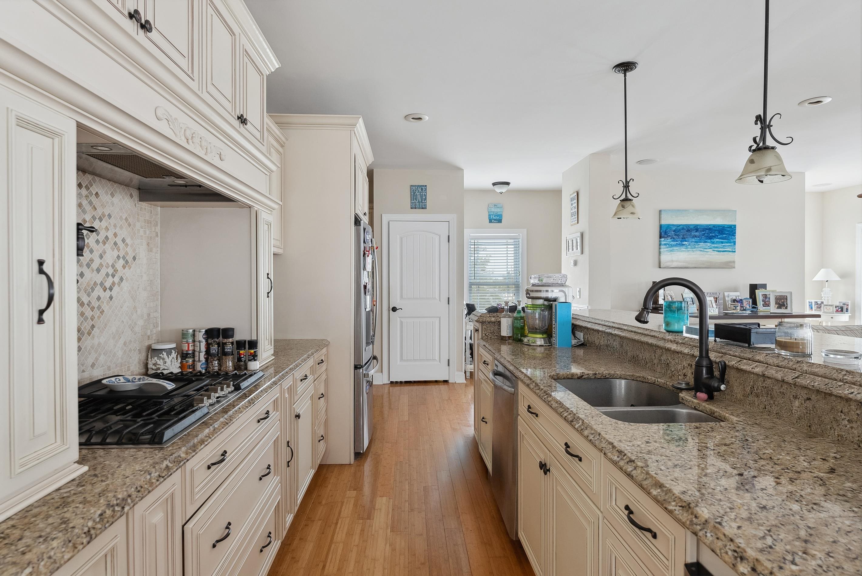 208 E 4th Avenue