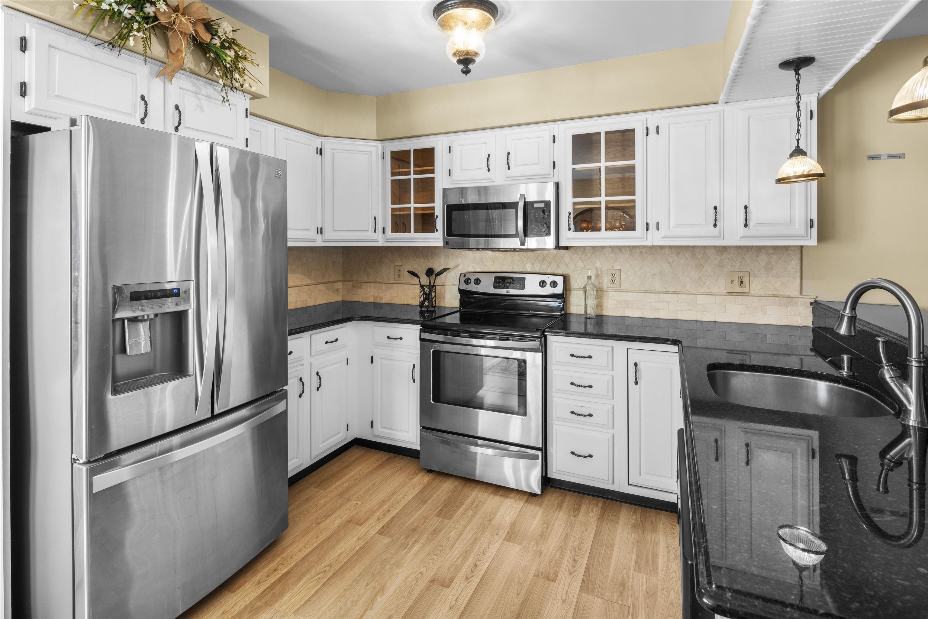 202 W Vineyard Court - Picture 7