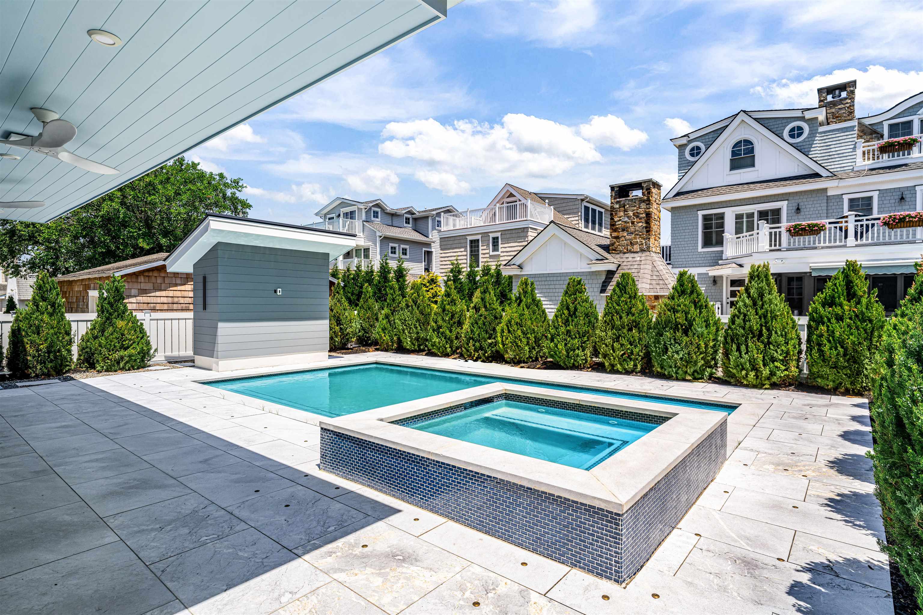 151 37th Street - Picture 16