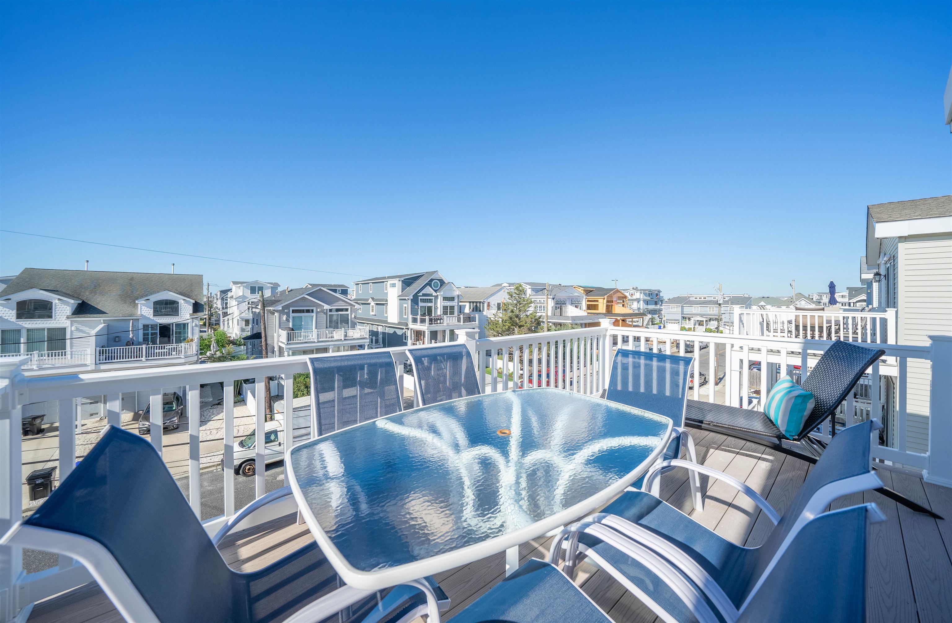https://cdnparap40.paragonrels.com/ParagonImages/Property/P4/CAPEMAY/250060/25/0/0/078ae540be9cc34d0cfb7b747ba025a6/1/a2a77a6d5812bbb7696091512f9c2c5f/250060-3B5710B9-399F-4EA8-ADD7-C8FEA0CE62D9.JPG