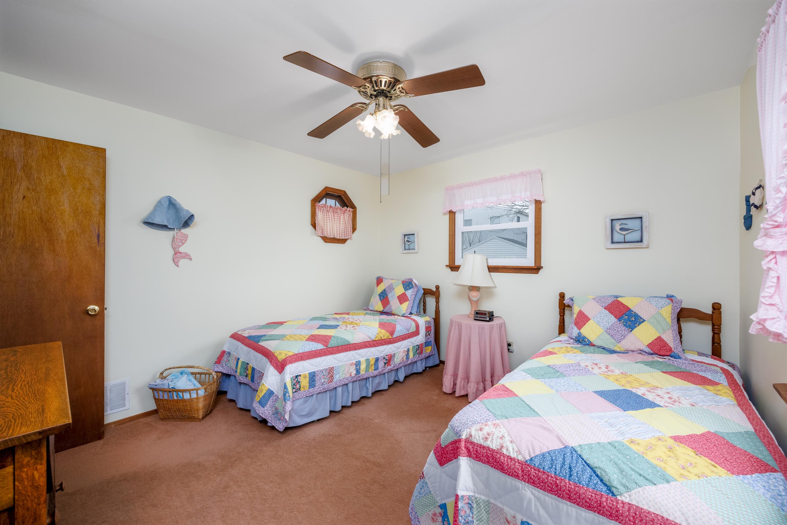 132 W Aster Road - Picture 11