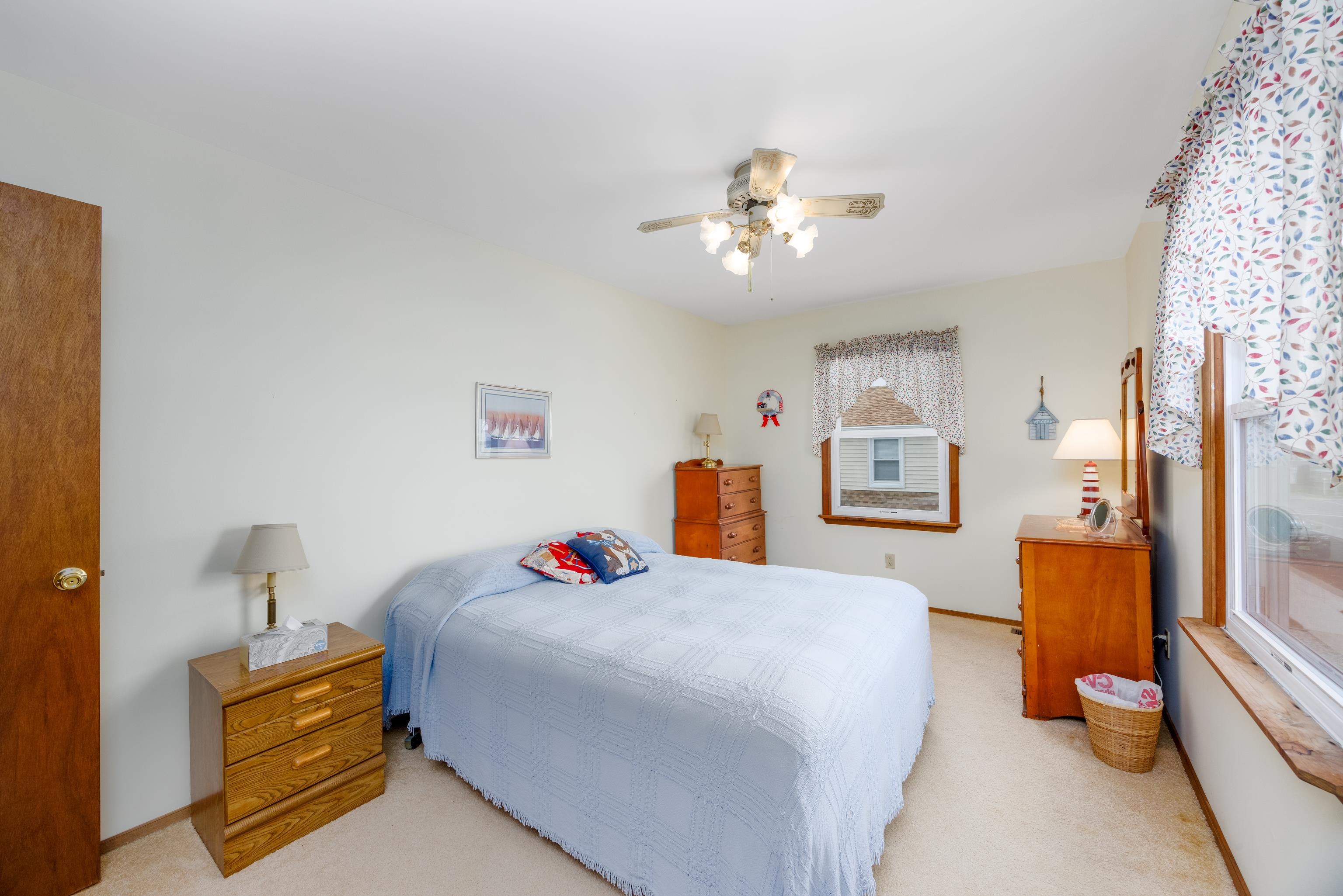 132 W Aster Road - Picture 17