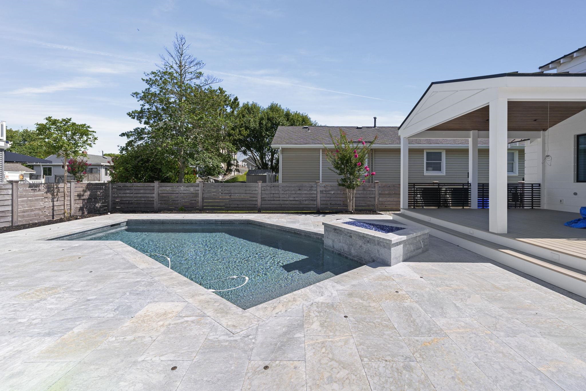2988 1st Avenue - Picture 6