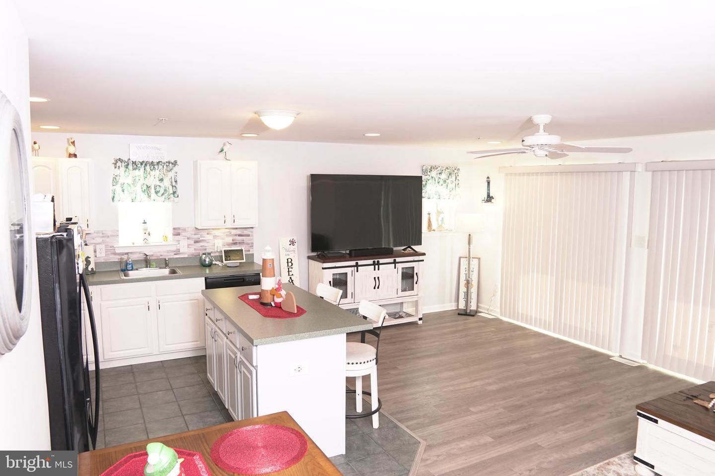 519 W Montgomery Avenue - Picture 5