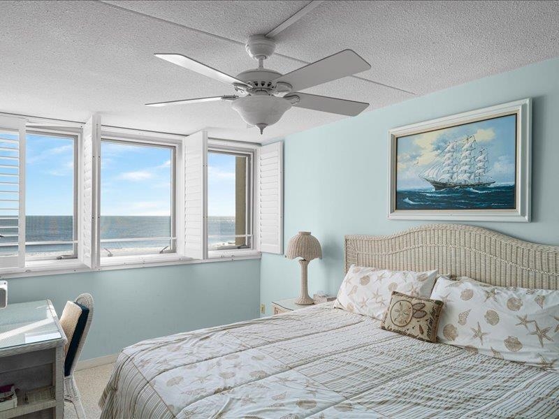 3700 Boardwalk - Picture 23