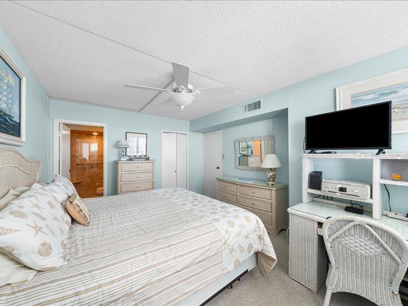 3700 Boardwalk - Picture 25