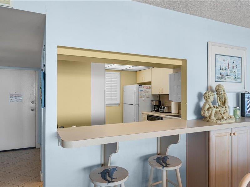 3700 Boardwalk - Picture 6