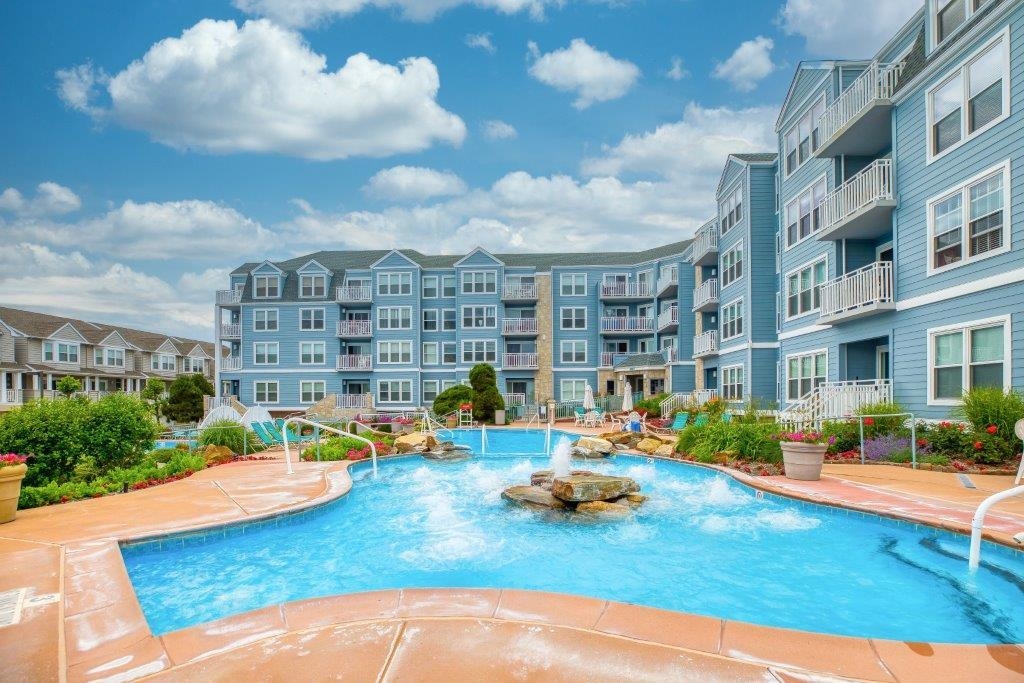 9907 Seapointe Boulevard - Lower Township