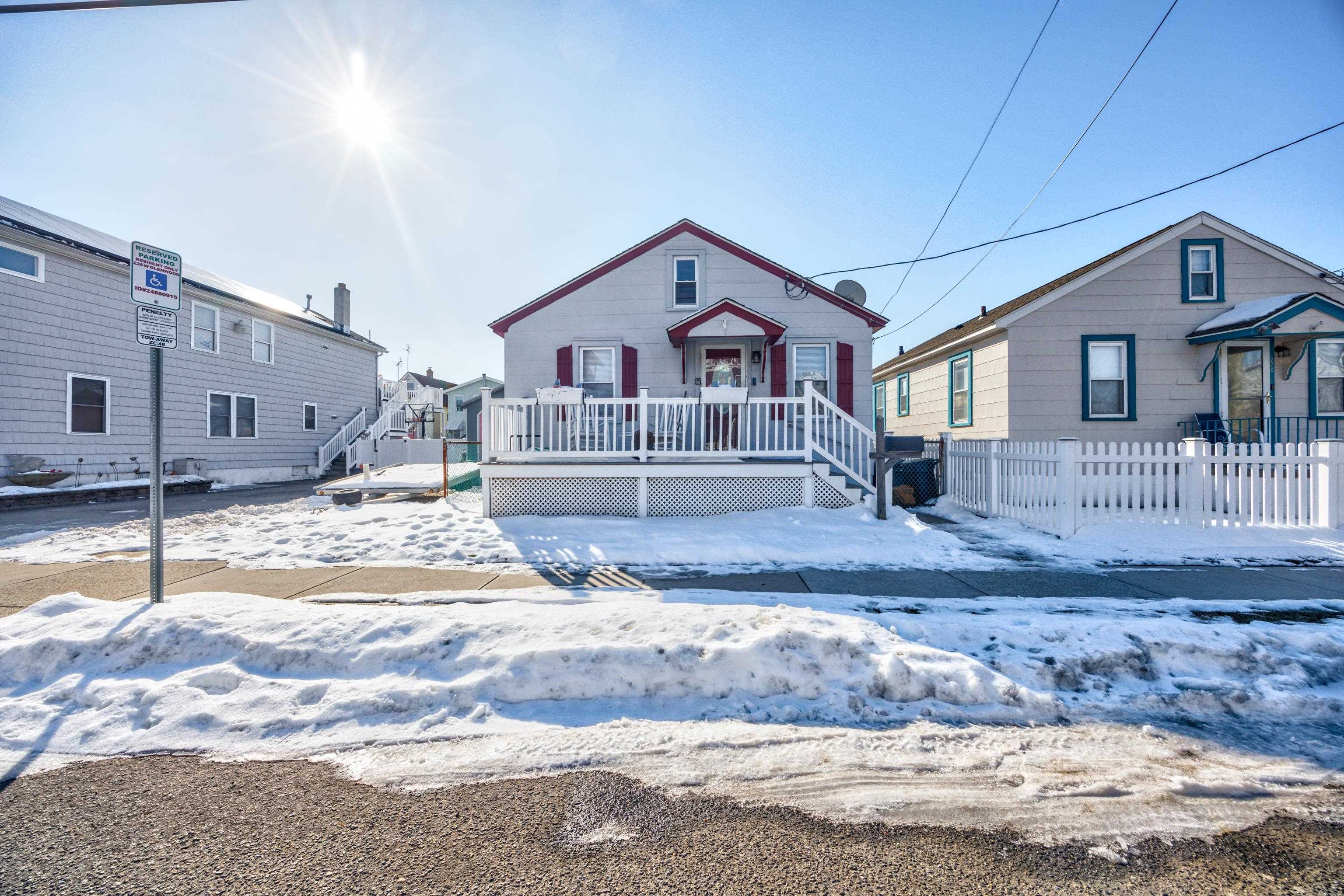 226 W Glenwood Avenue - Wildwood