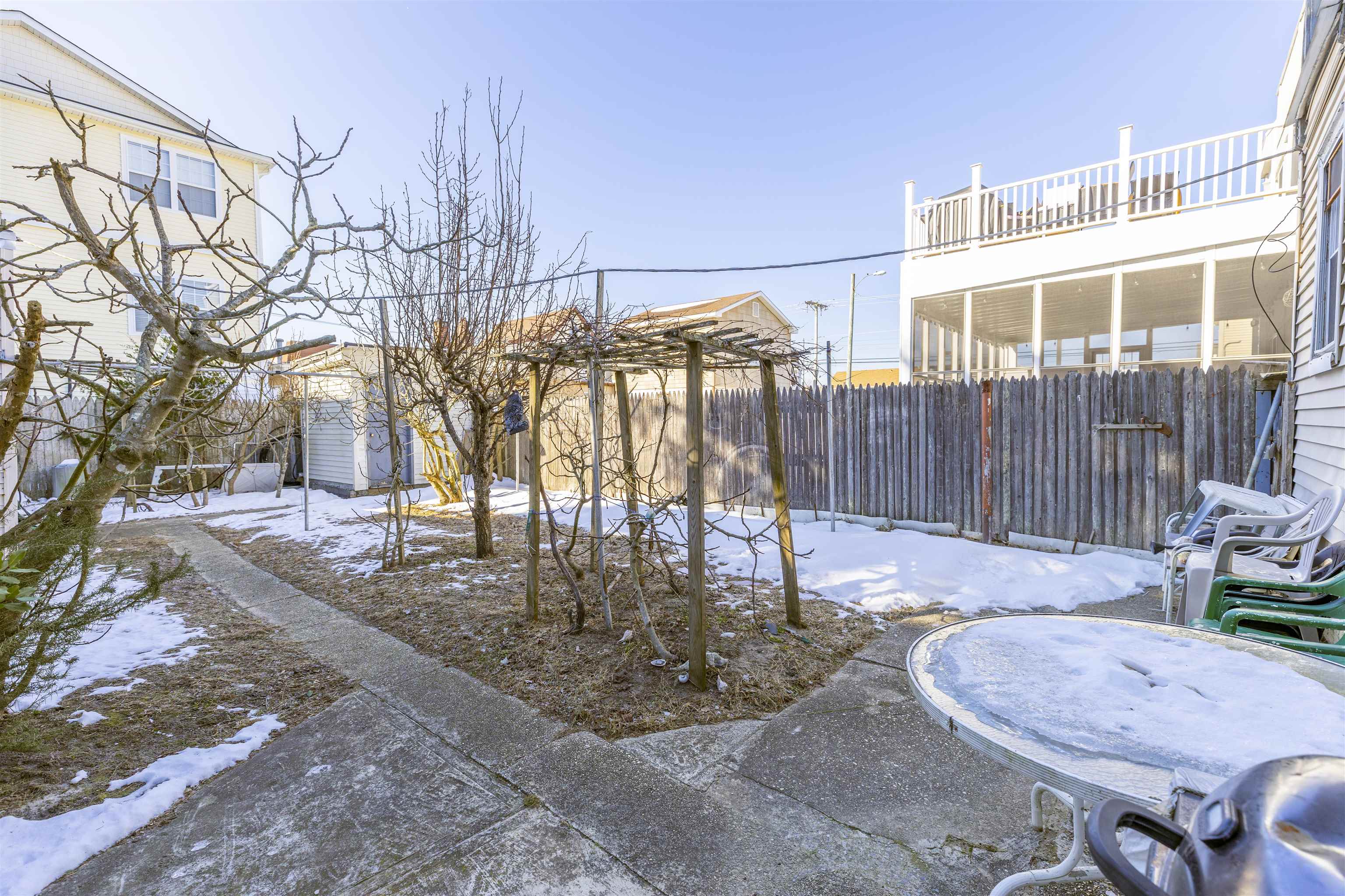 110 E Rio Grande Avenue