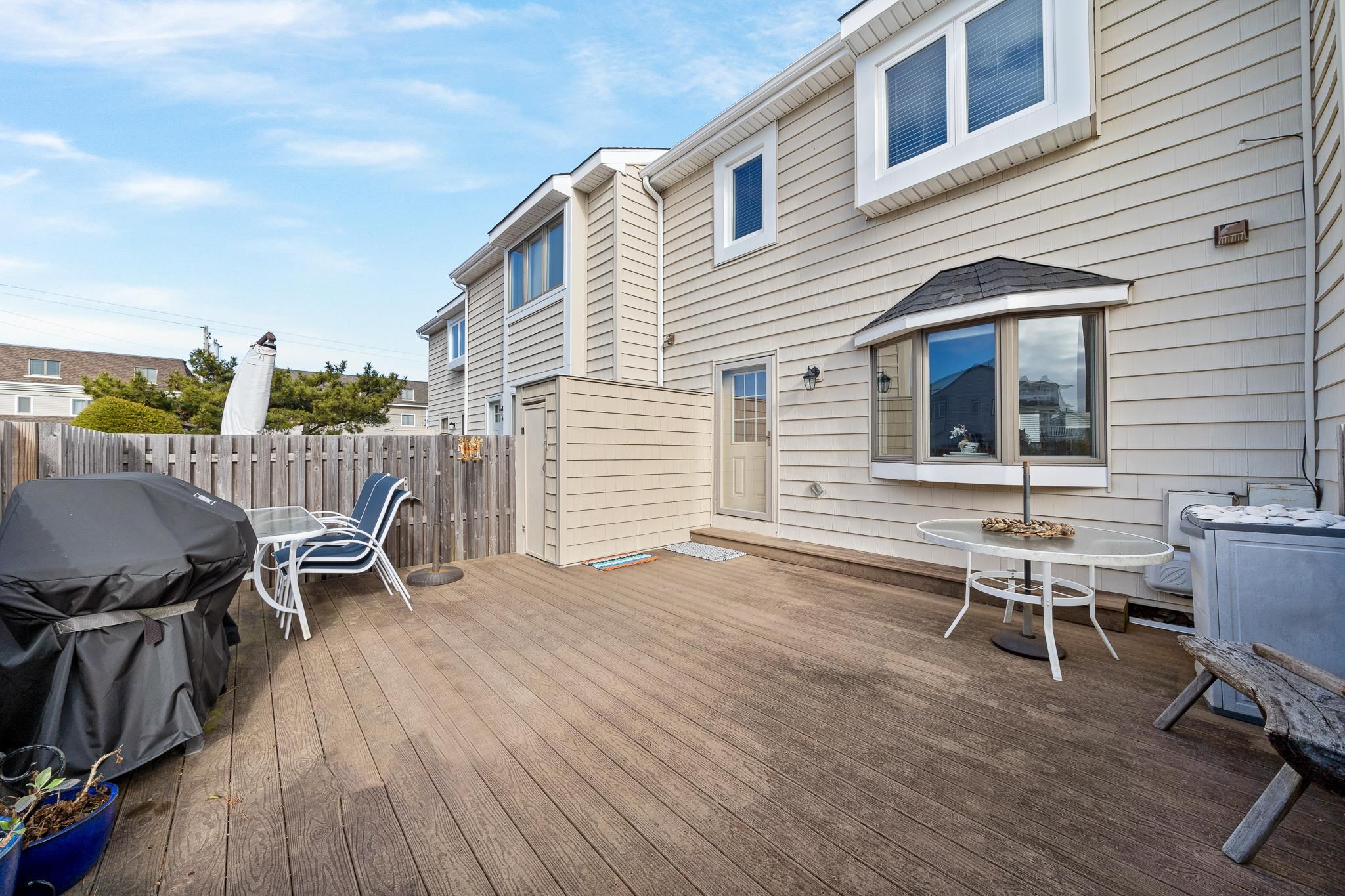 https://cdnparap40.paragonrels.com/ParagonImages/Property/P4/CAPEMAY/250195/3/0/0/bfda53879c0da53b89d30ef14cf43c13/1/6c66241e4c4c43a099d9f0483e7805e7/250195-3519b43a-75e3-4b58-aaf6-40b7942f3f9e.JPG