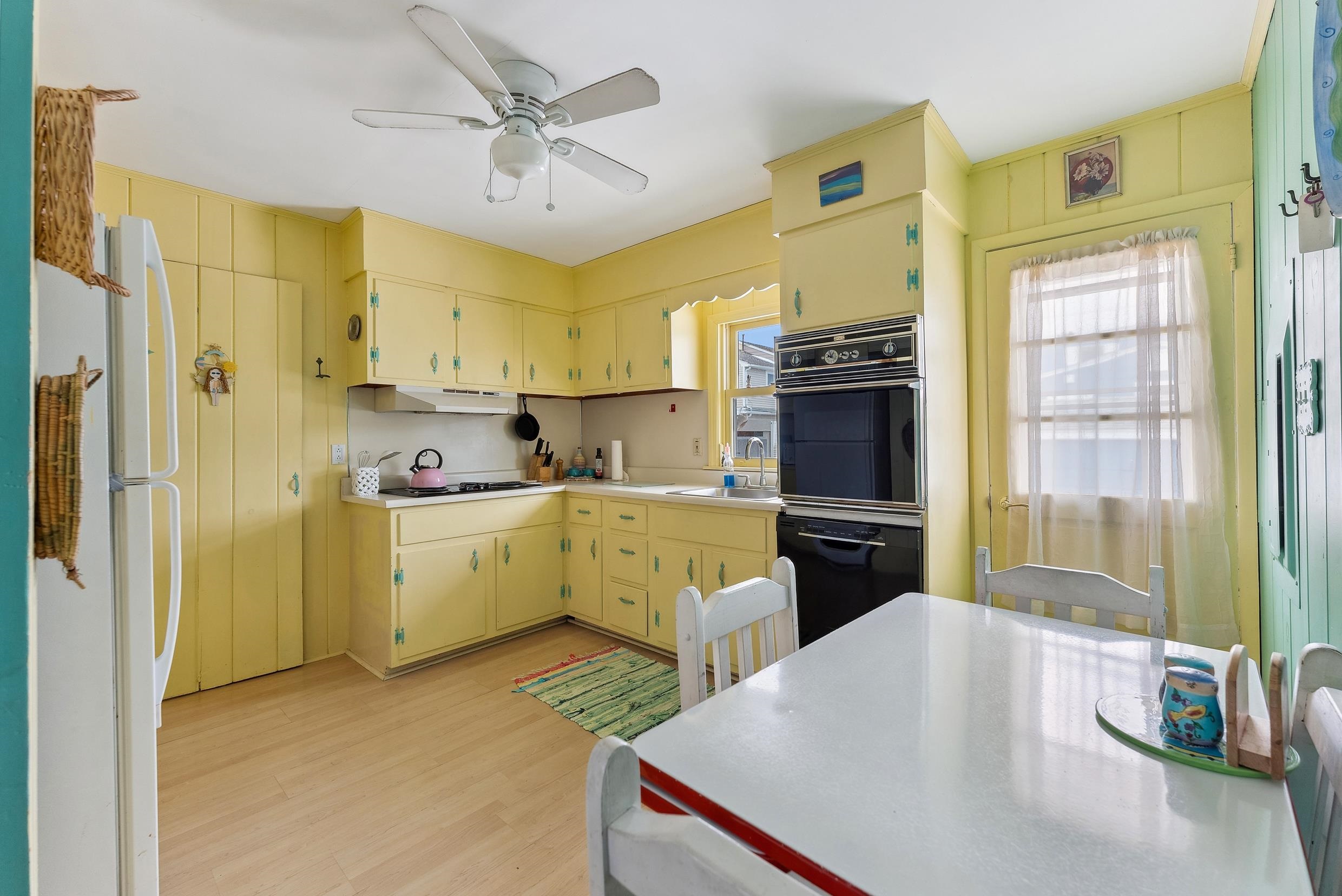https://cdnparap40.paragonrels.com/ParagonImages/Property/P4/CAPEMAY/250209/3/0/0/6a2e0d946456d0e31ebdc6e608ecb64a/1/84fa1dc4839abc30a4e2c24d2555f029/250209-f055440a-3f4a-4742-8afa-5c473255ec09.JPG