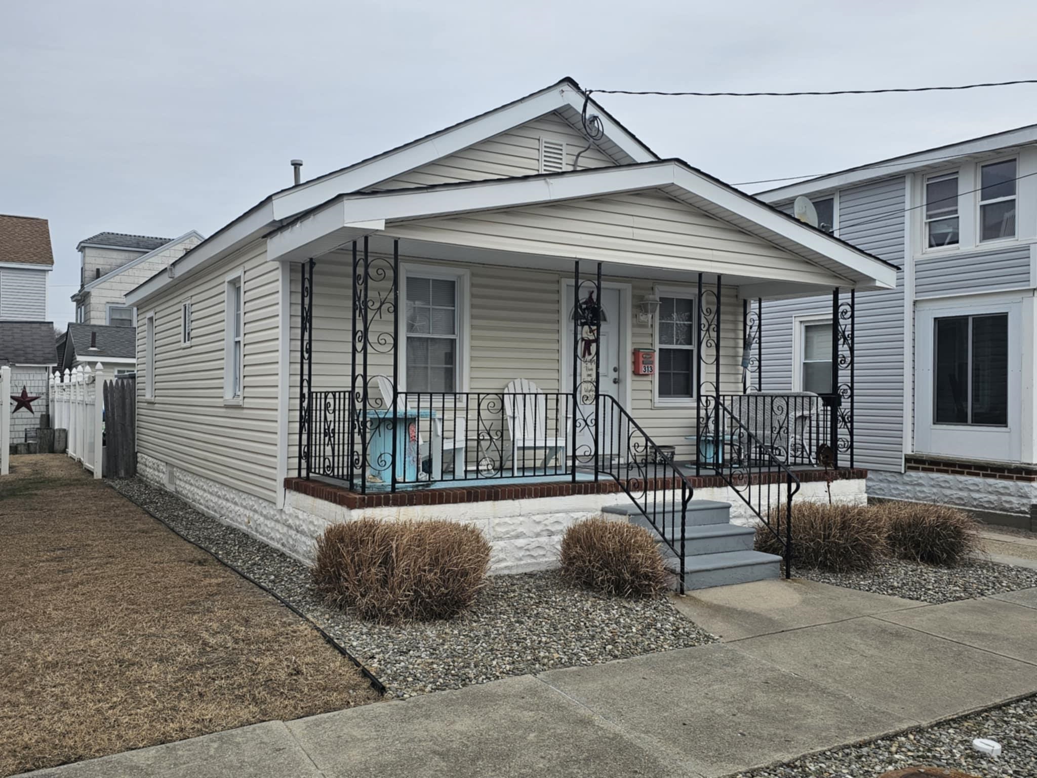 313 W Magnolia Avenue - Wildwood