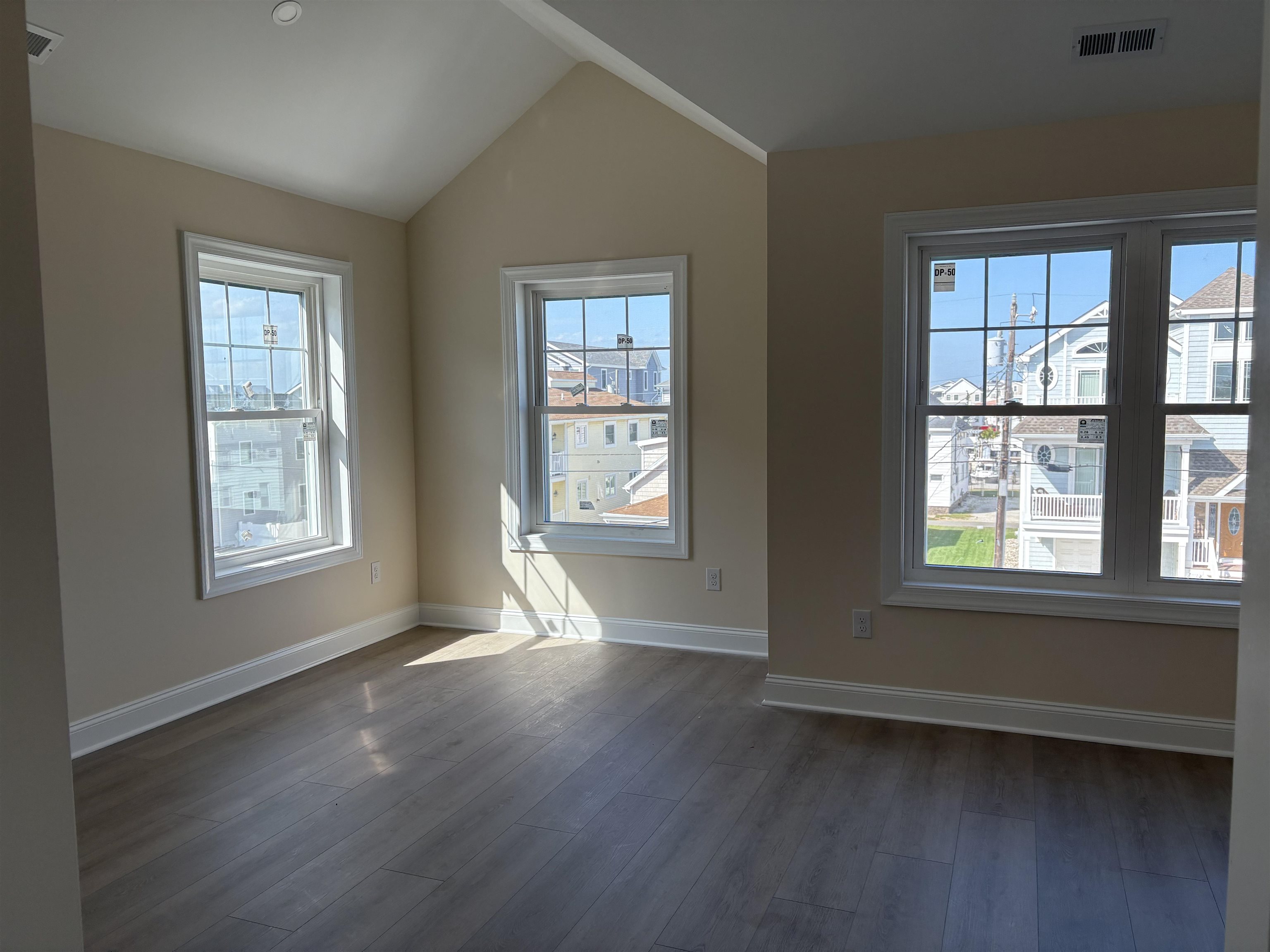 326 W 19th Avenue