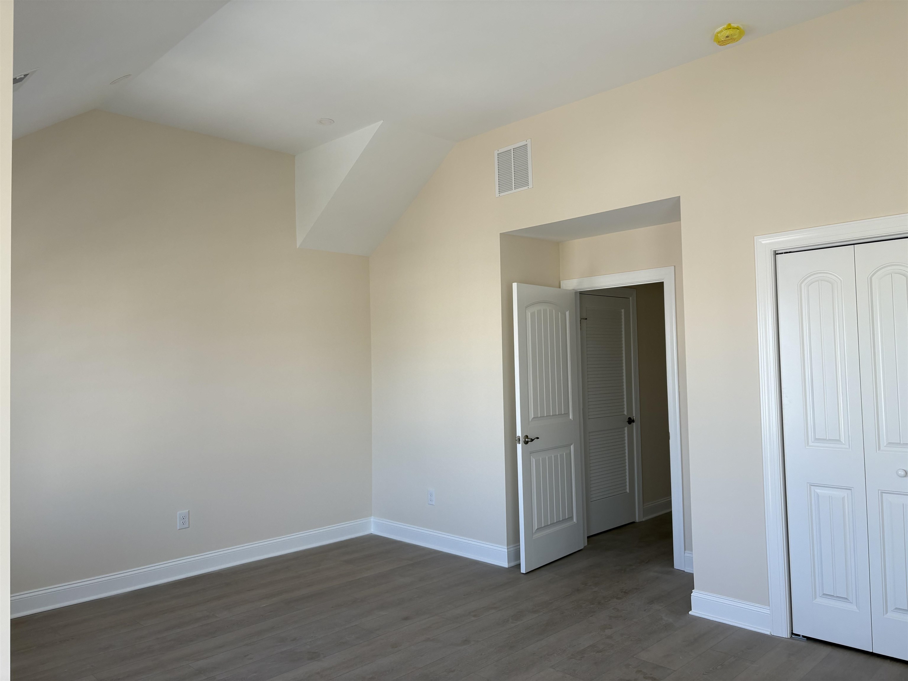 326 W 19th Avenue