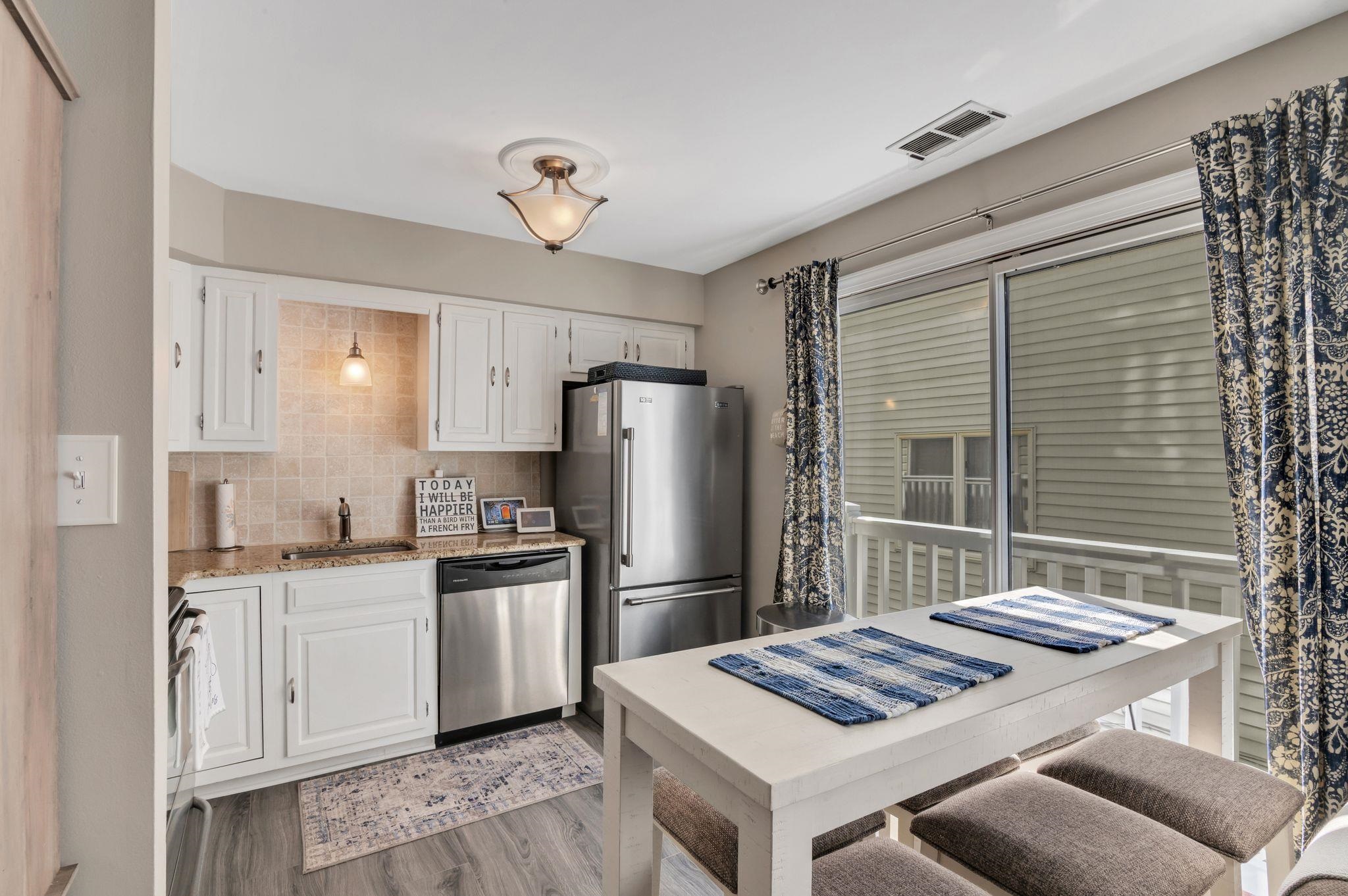 221 87th Street - Picture 11