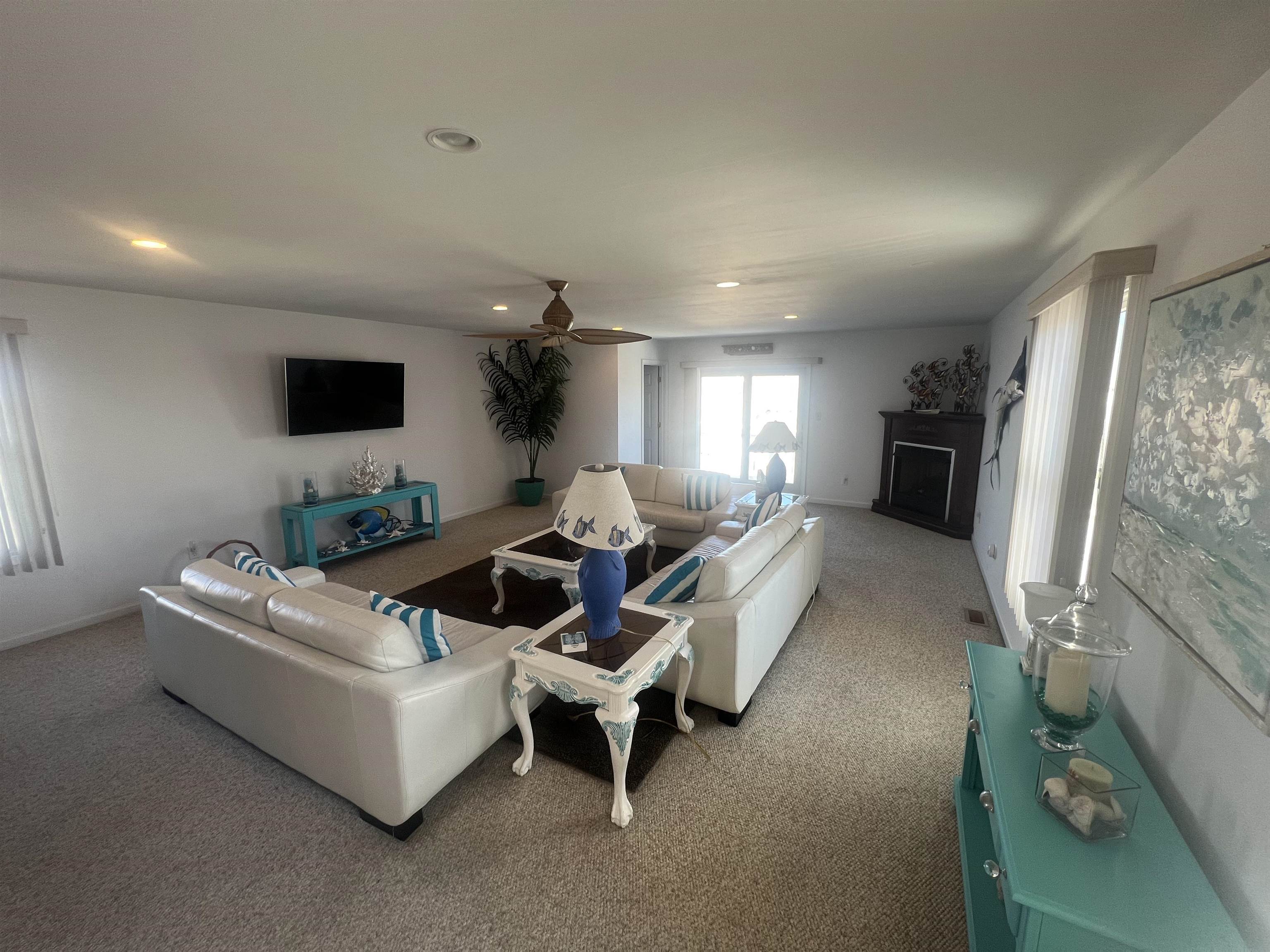 121 E 15th Avenue