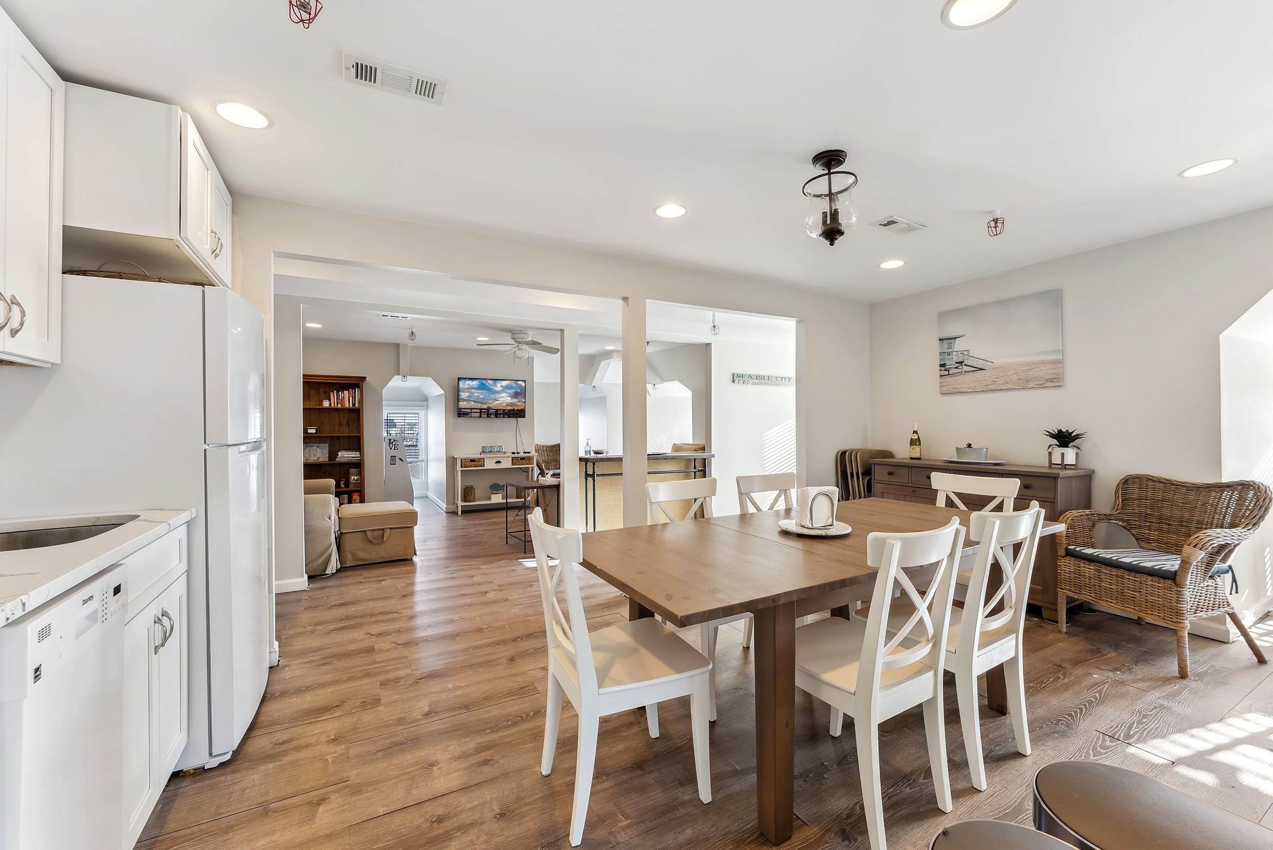 4600 Landis Avenue - Picture 15