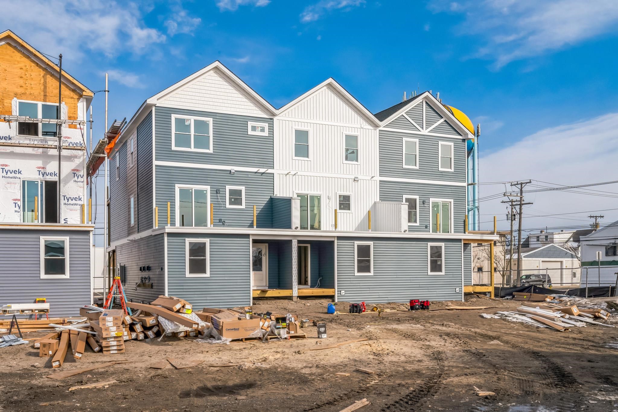 104 W Spicer Avenue - Picture 6