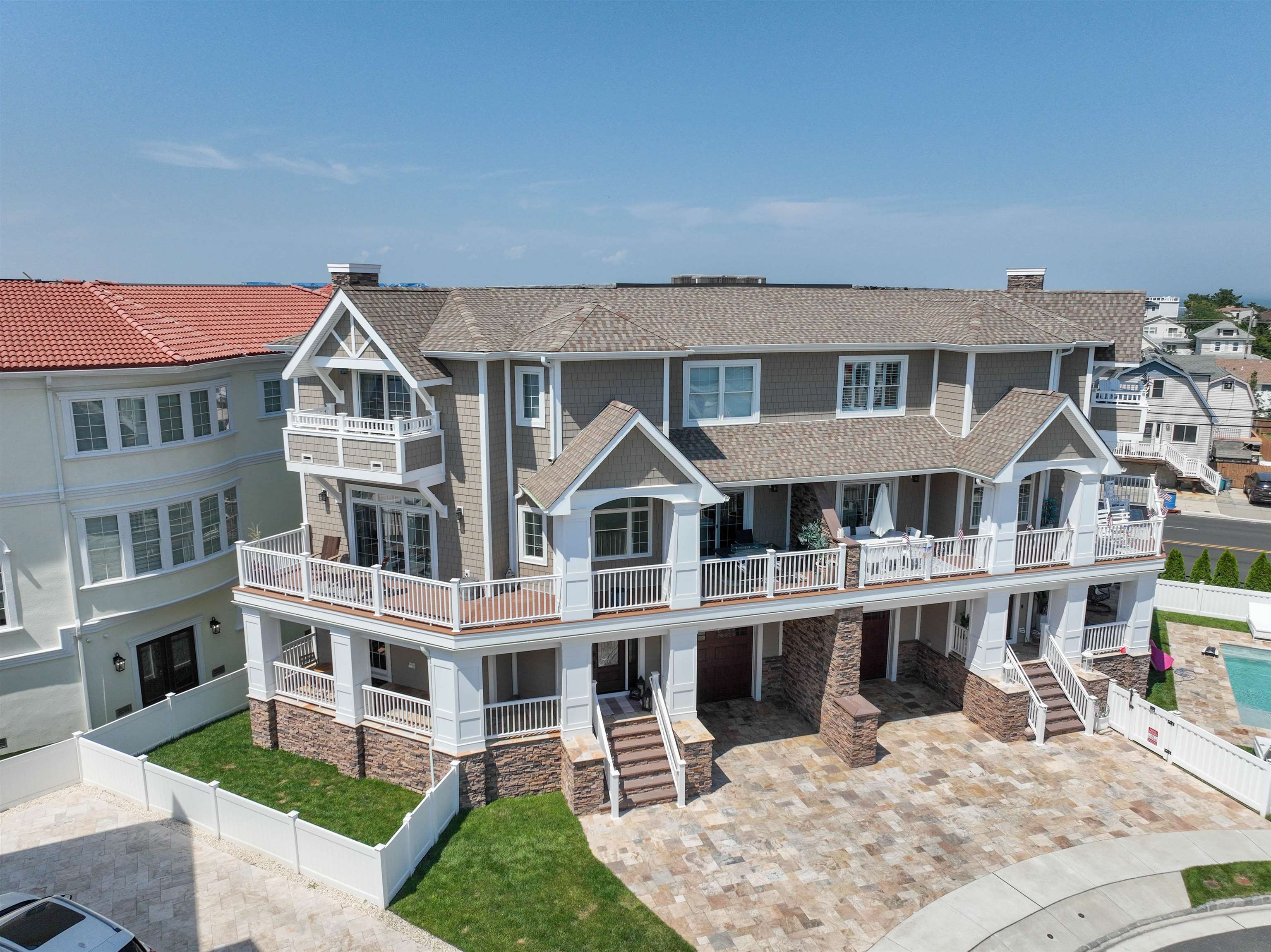 https://cdnparap40.paragonrels.com/ParagonImages/Property/P4/CAPEMAY/250347/1/0/0/e200ffd0f793912a4eb1f128e06c6347/1/05cc581858a935ea2d78bd70e4946e83/250347-2B573026-F568-4E31-9027-14BE3F815343.JPG