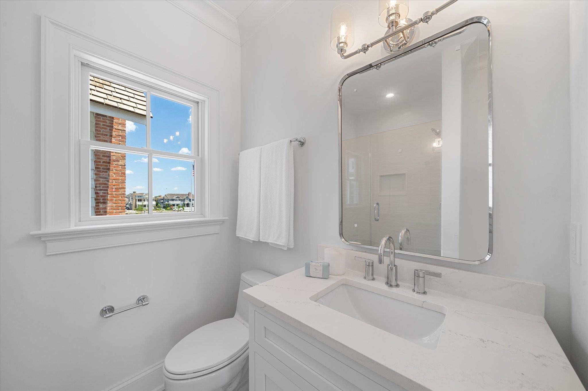 155 112th Street - Picture 36