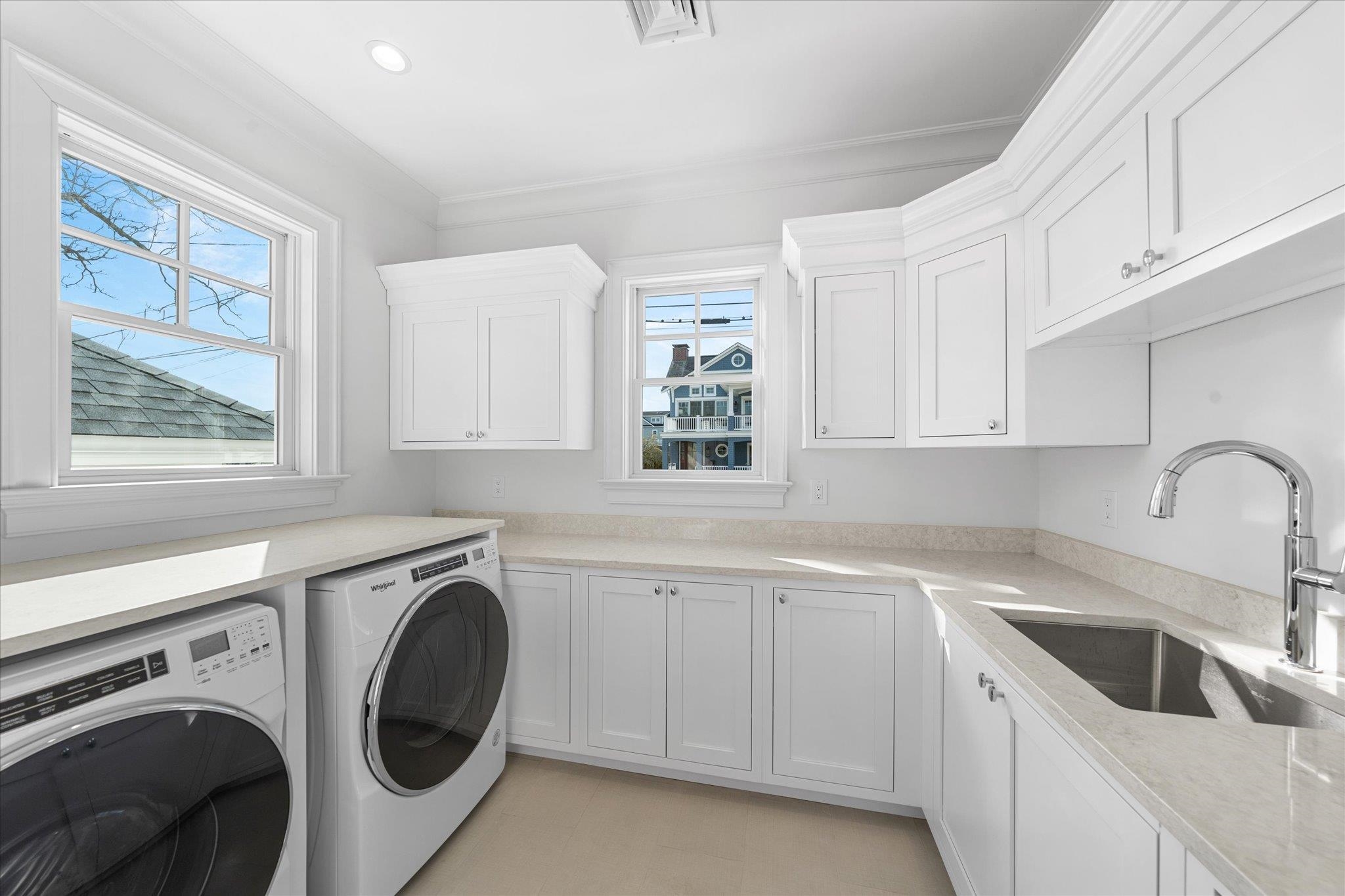 274 106th Street - Picture 40