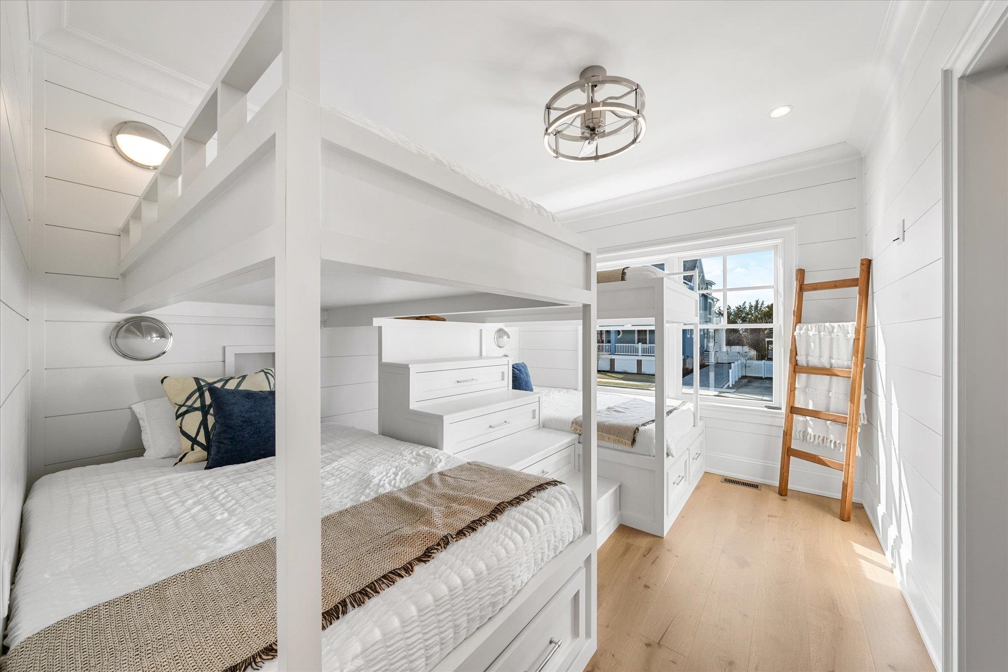 274 106th Street - Picture 5