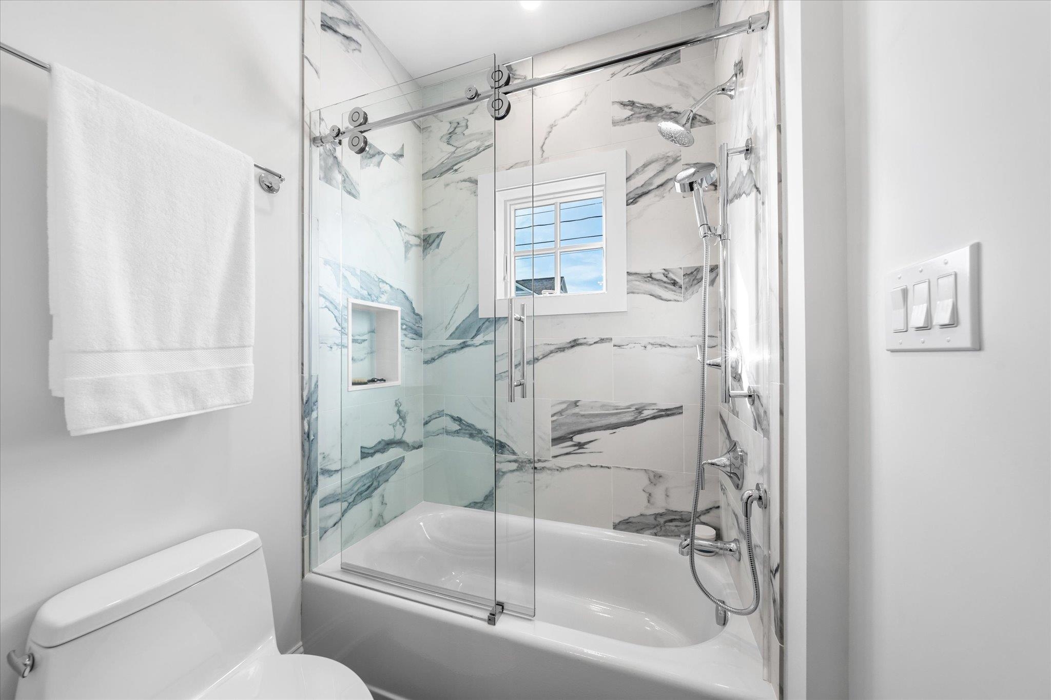 274 106th Street - Picture 8