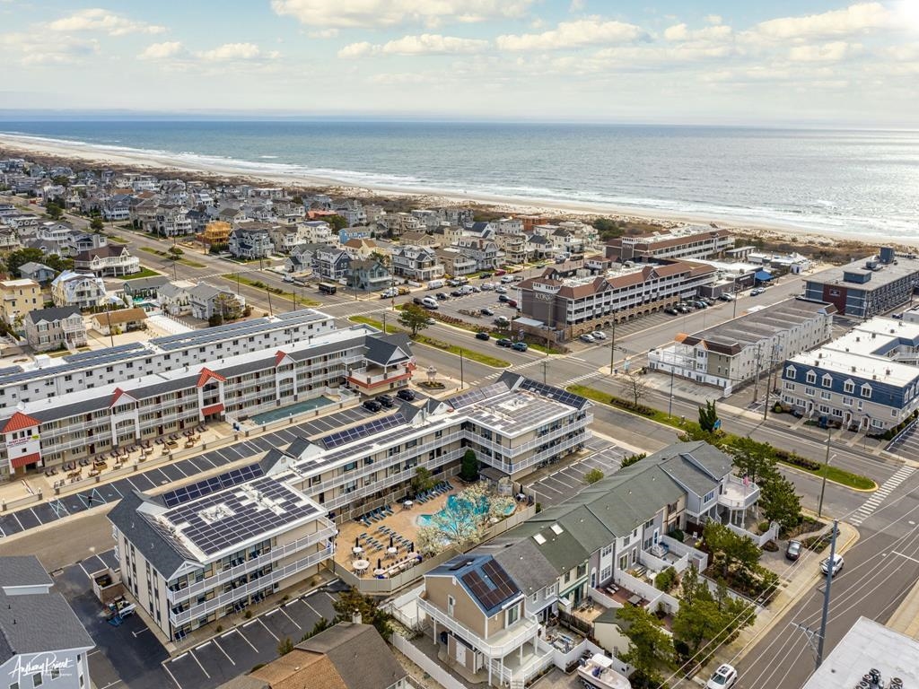 7888 Dune Drive - Picture 3