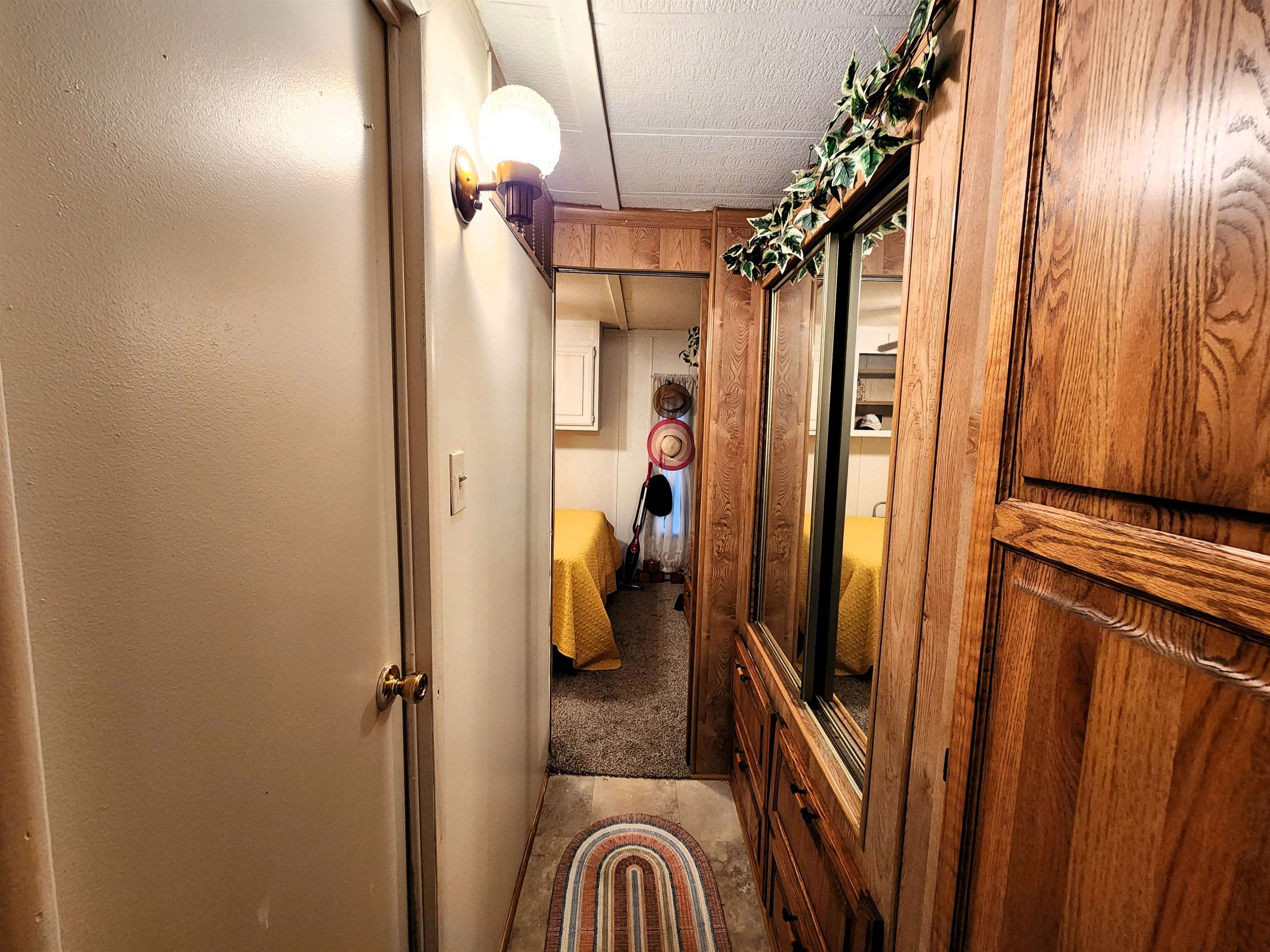 561 Corson Tavern Road - Picture 9