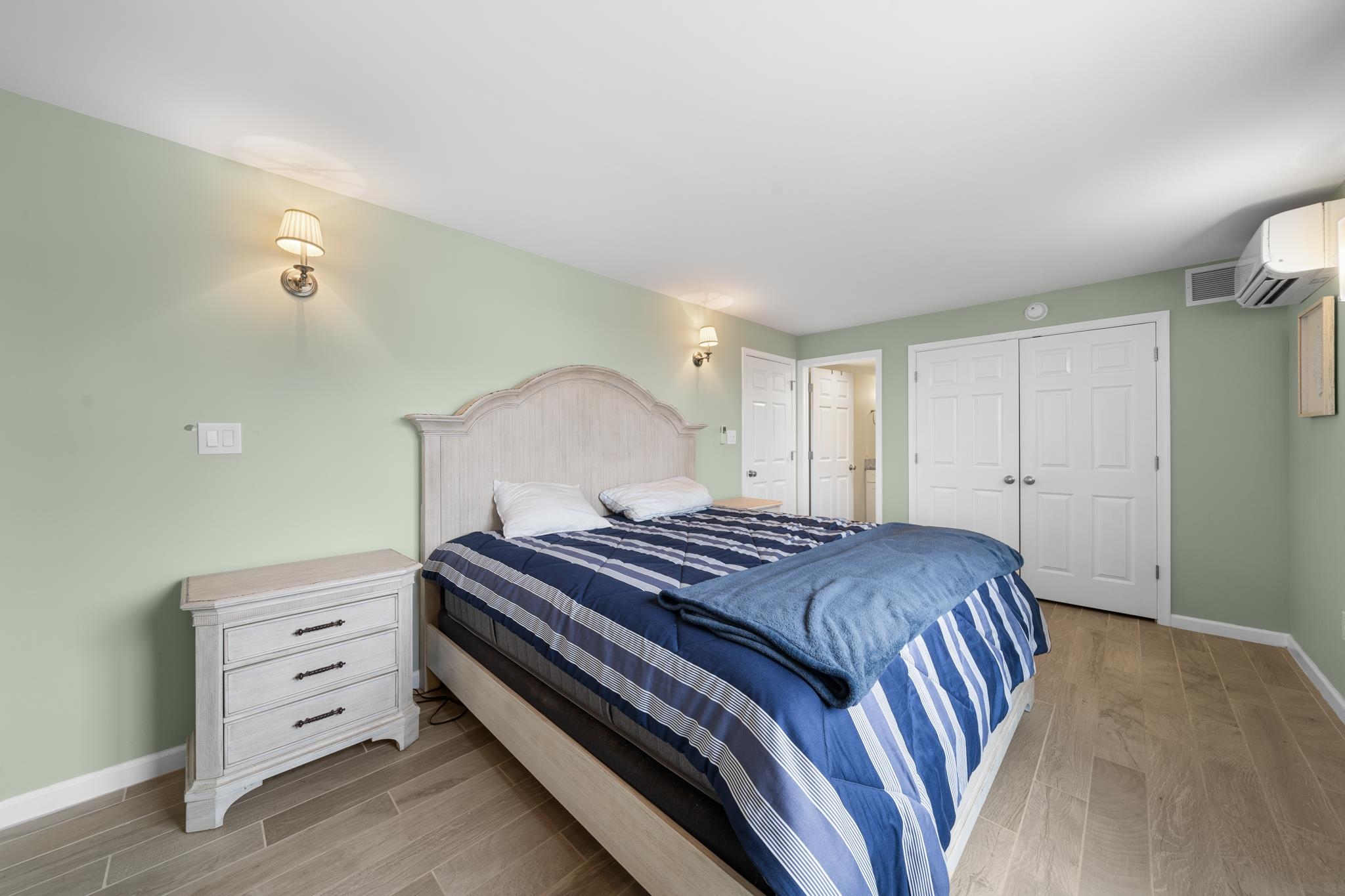 66 E 20th Street - Picture 6