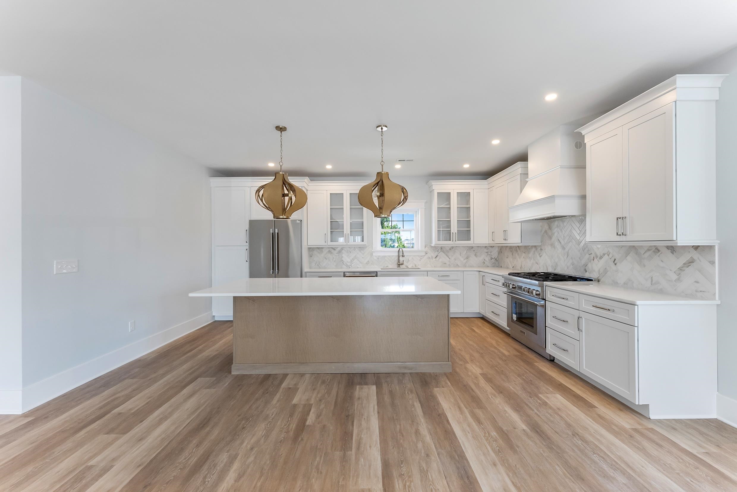 301 W 1st Avenue