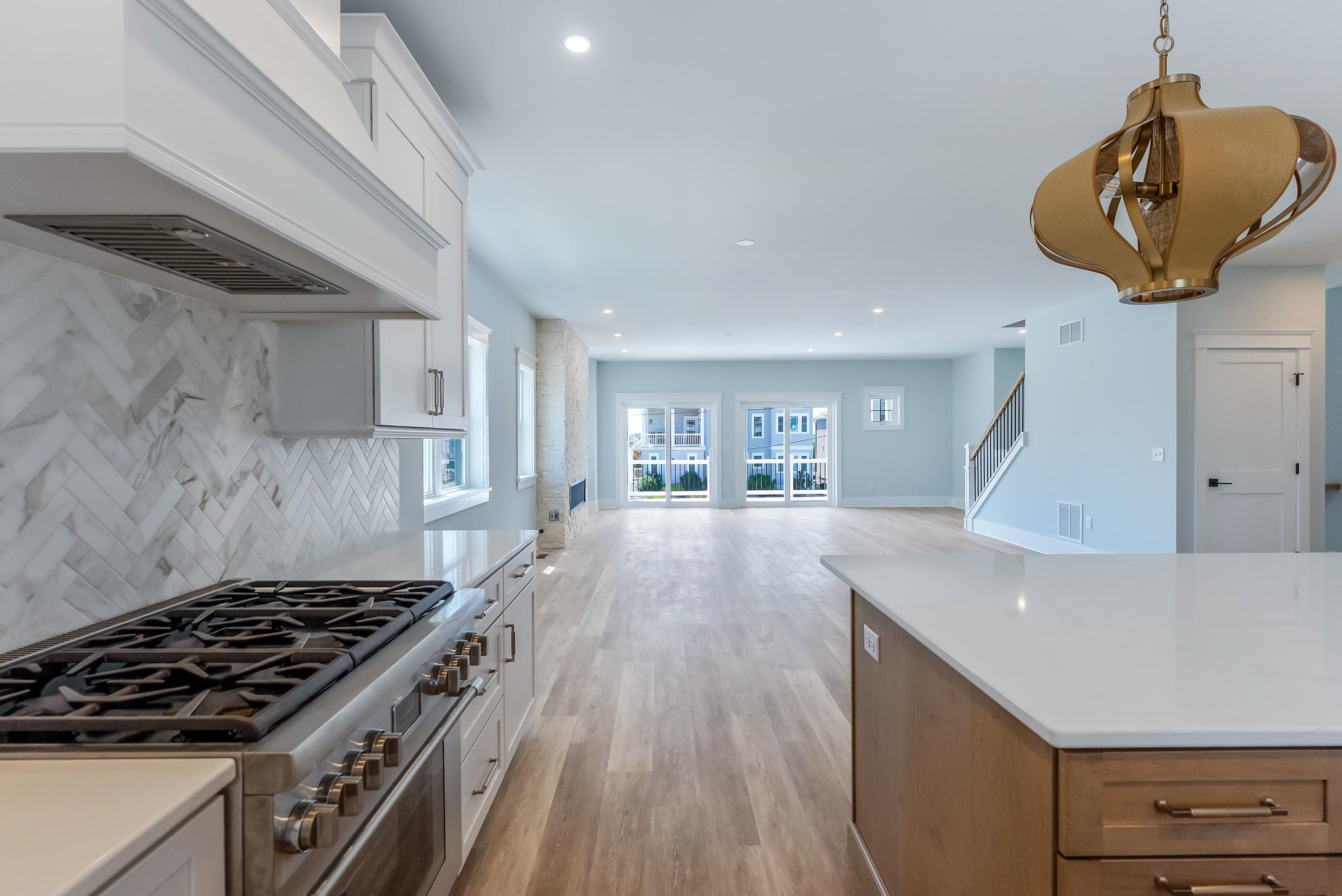 301 W 1st Avenue