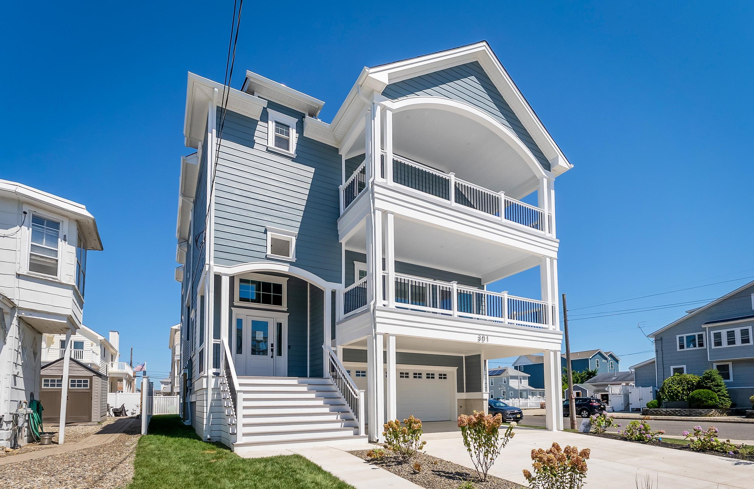 301 W 1st Avenue