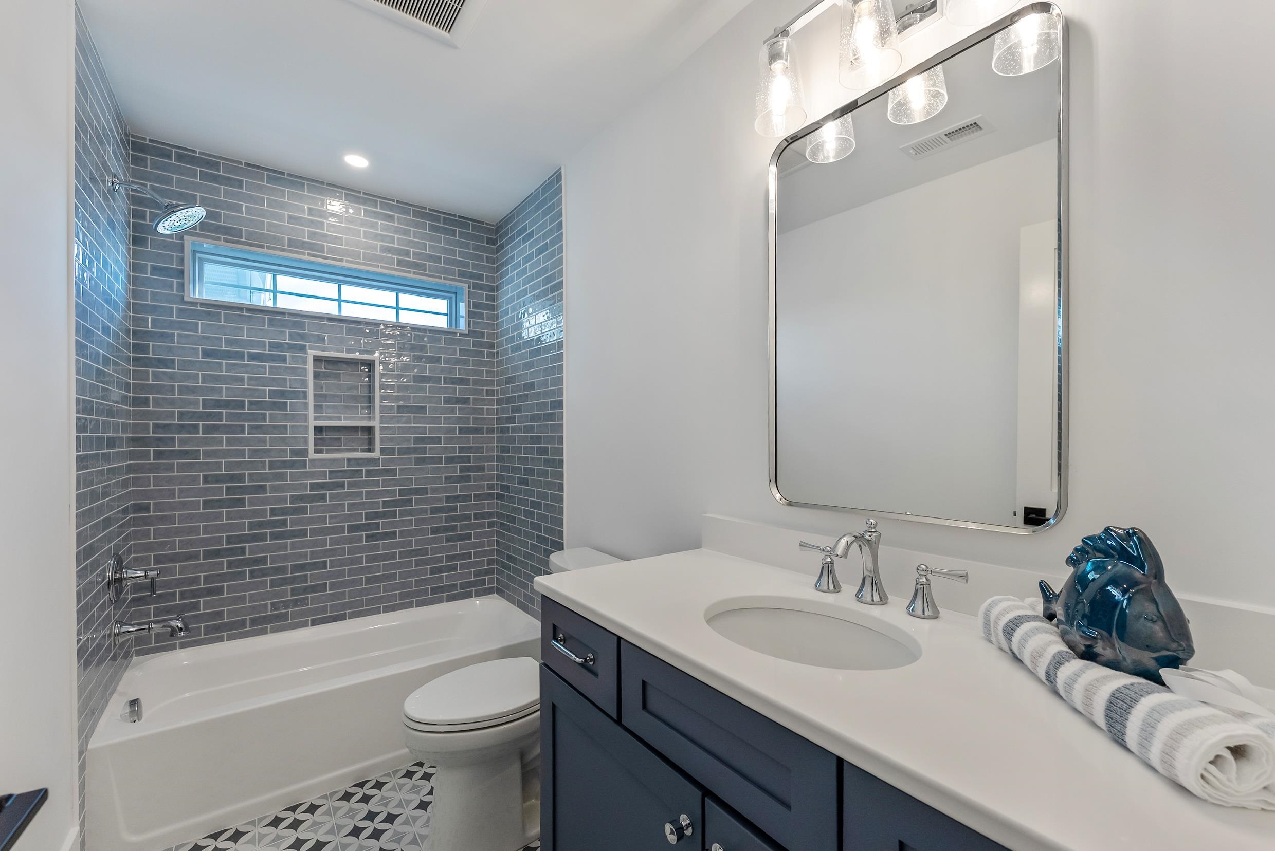 301 W 1st Avenue - Picture 32