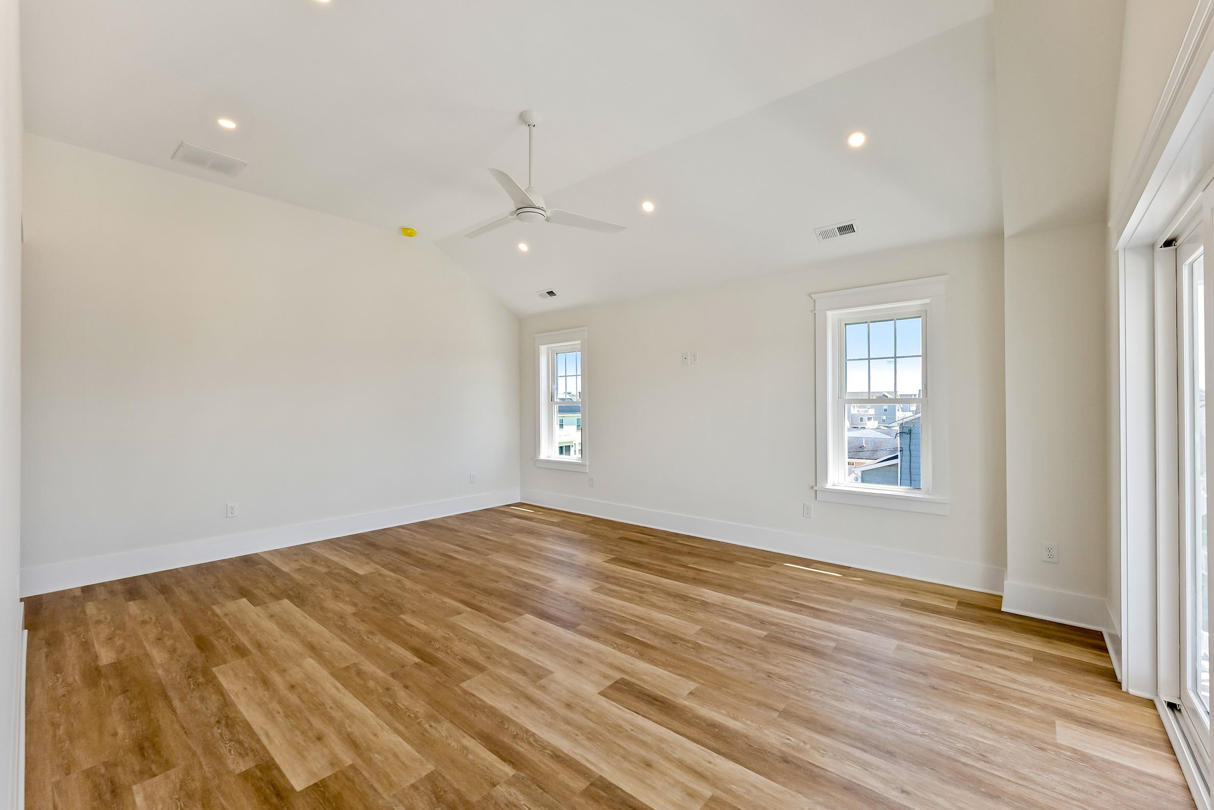 301 W 1st Avenue - Picture 39