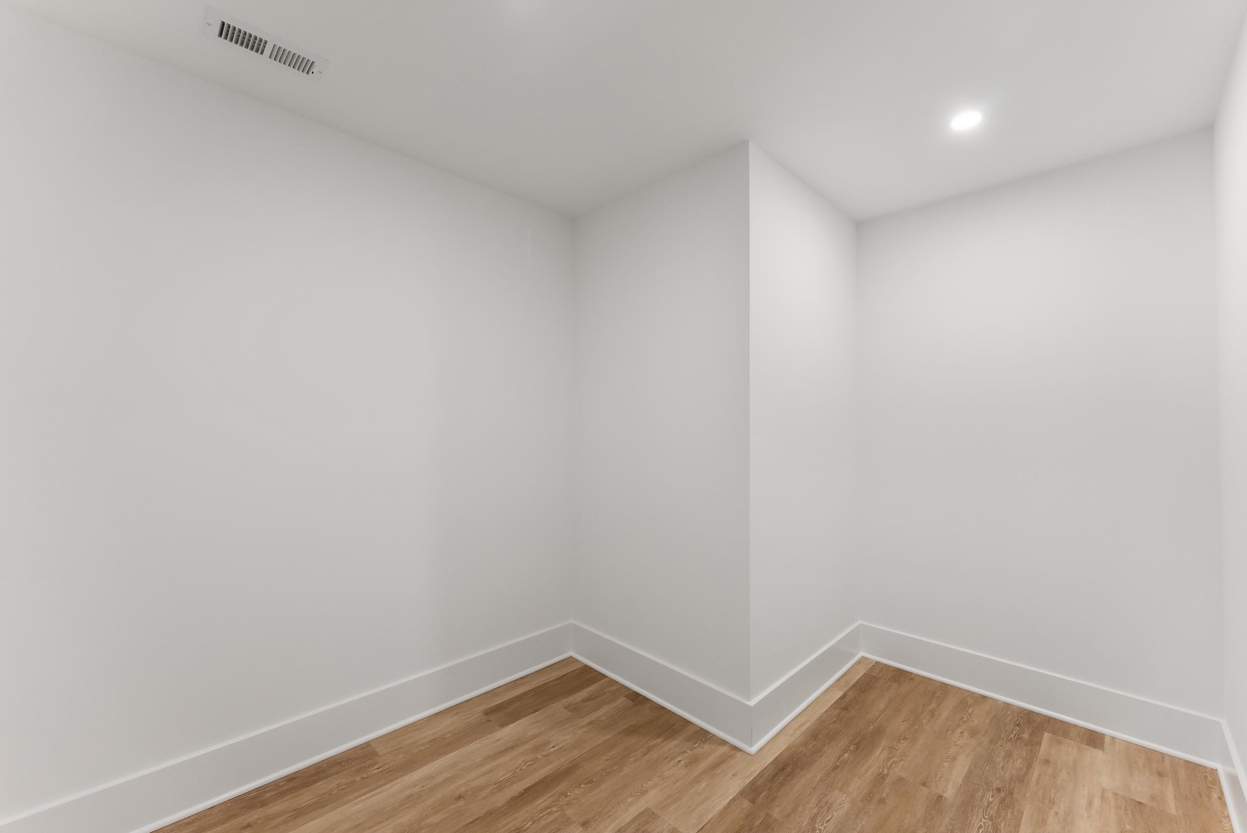 301 W 1st Avenue - Picture 40