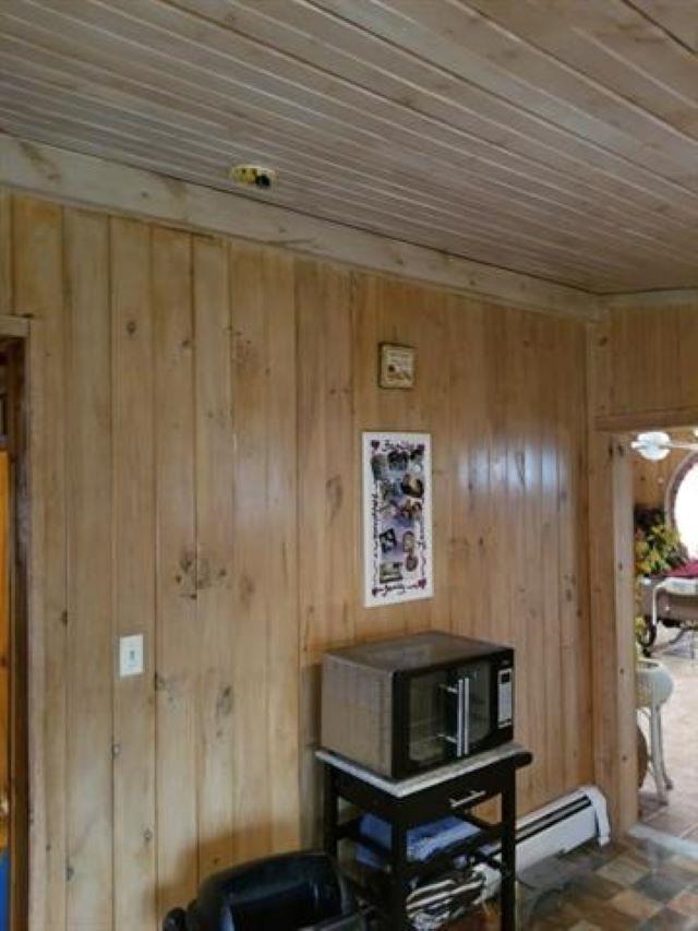 33-35-37 W Boardwalk - Picture 27