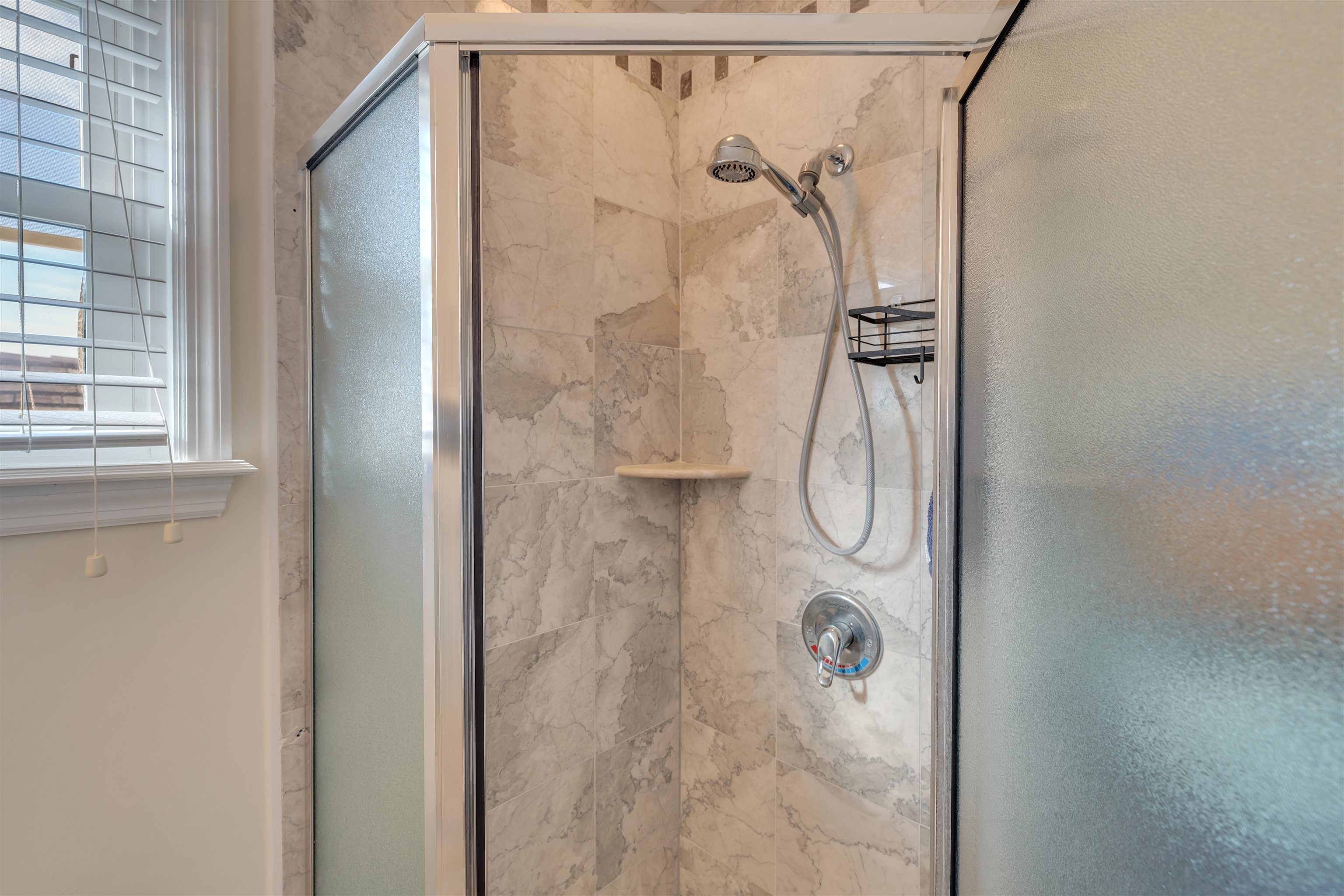 10007 First Avenue - Picture 14