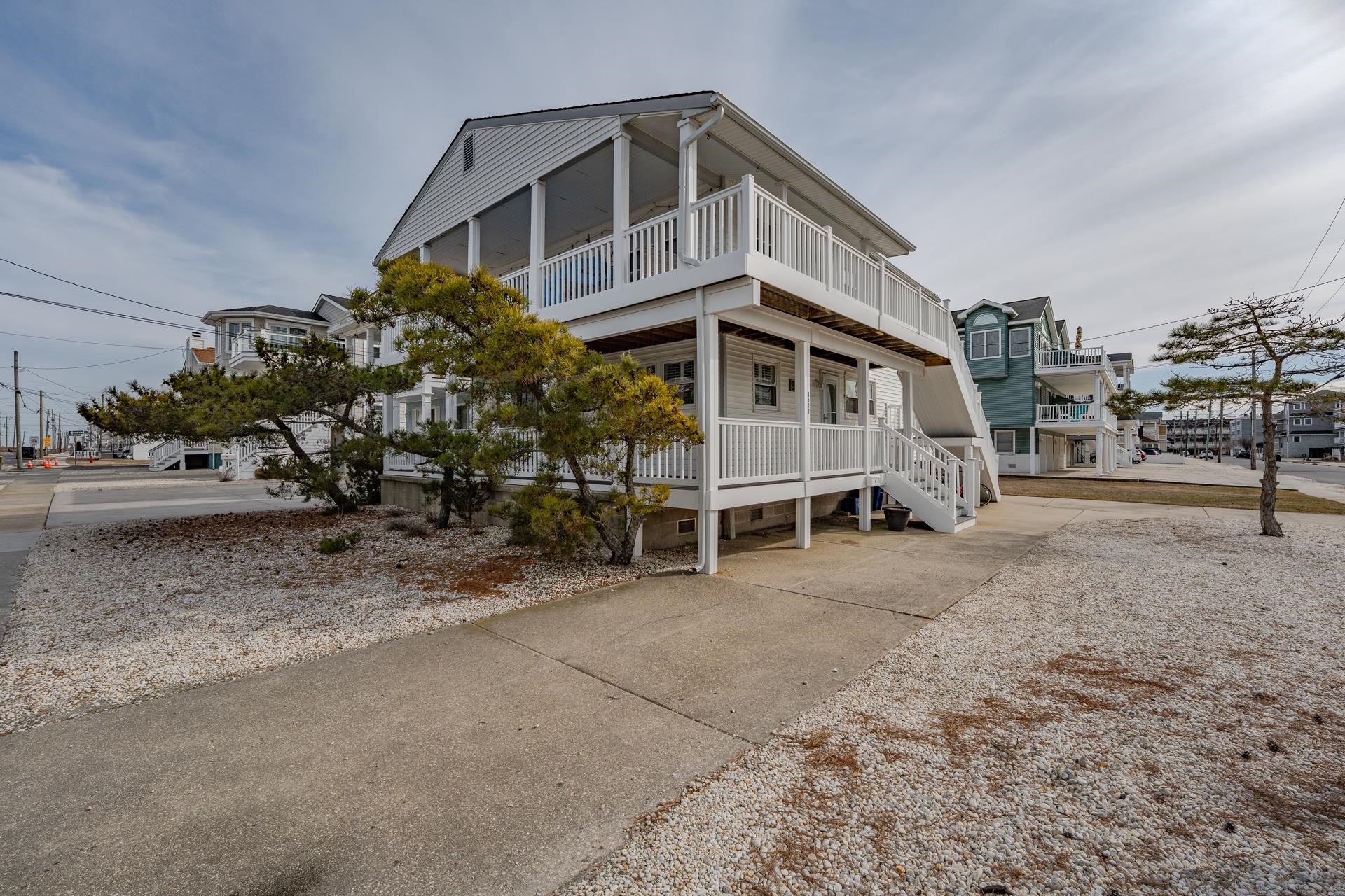 3817 Central Avenue - Picture 5