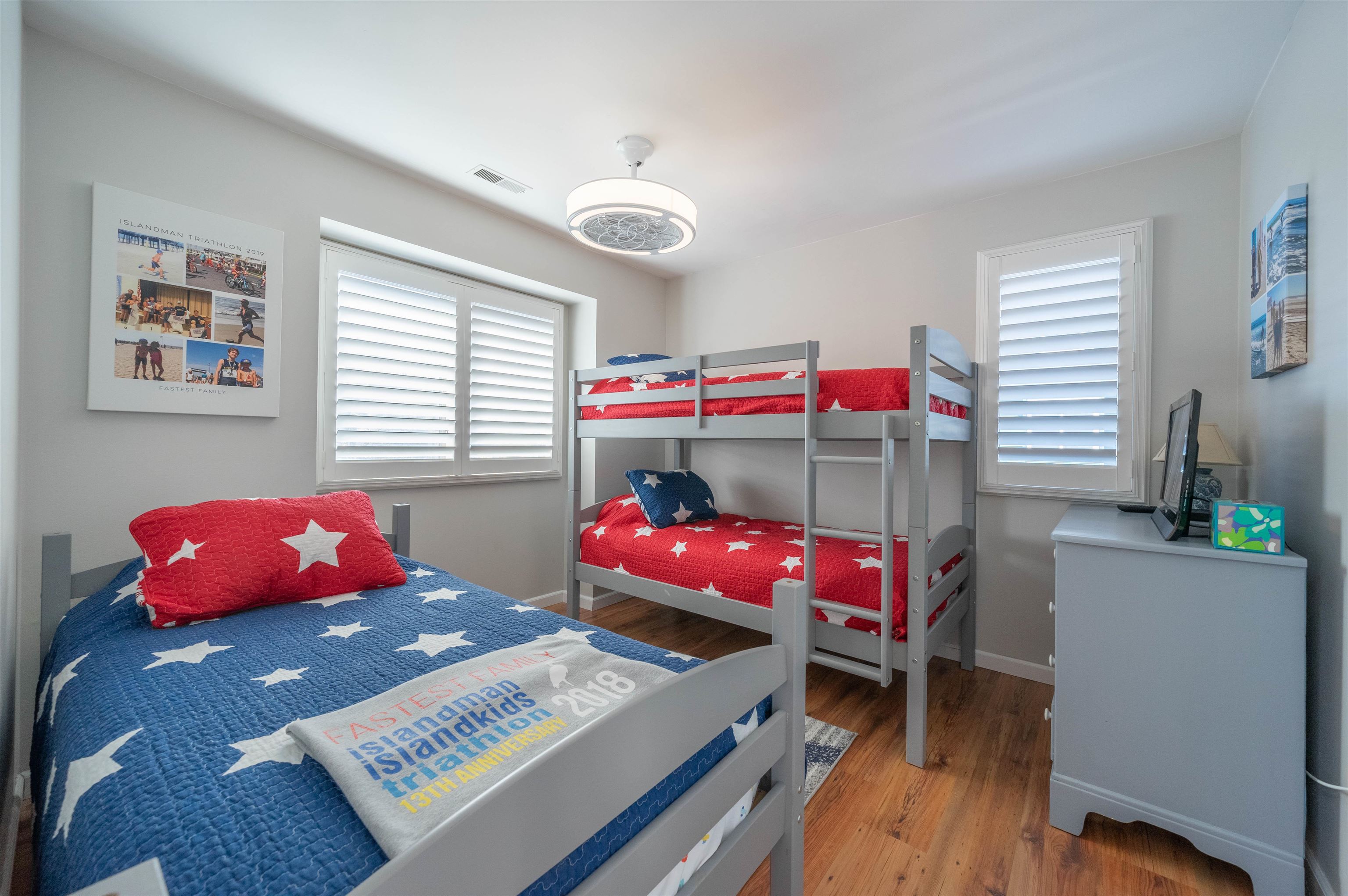 https://cdnparap40.paragonrels.com/ParagonImages/Property/P4/CAPEMAY/250489/7/0/0/b9cb45072f758f1bbbeba139b462ea5a/1/401742eaec6fc7d5832543a99ca507f8/250489-231B57D2-61AD-47A0-9DA9-148BC5966766.JPG