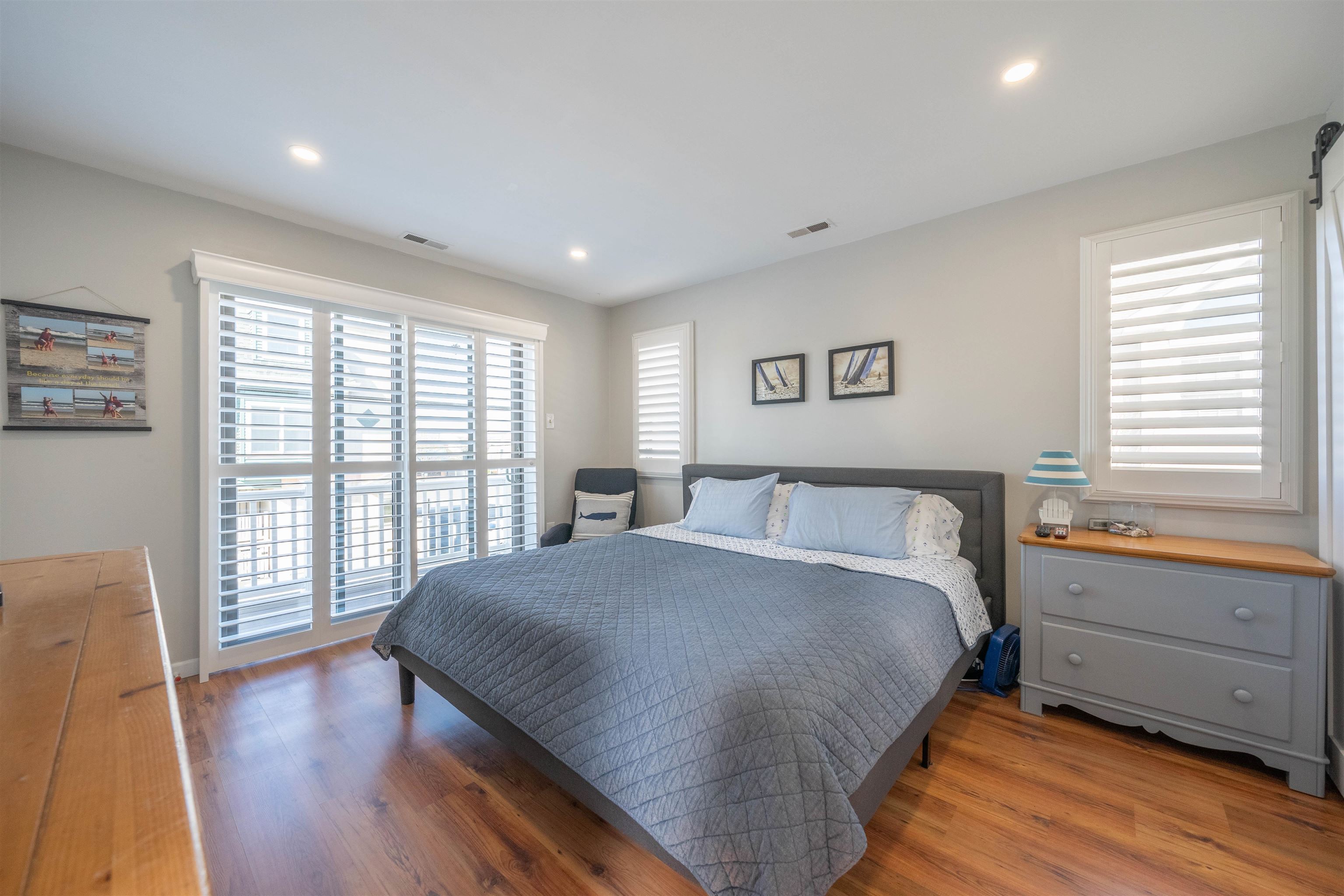https://cdnparap40.paragonrels.com/ParagonImages/Property/P4/CAPEMAY/250489/8/0/0/d81faeb0f82d6d7dc79c8ab9d000cedd/1/401742eaec6fc7d5832543a99ca507f8/250489-98D8170B-665A-4B6D-9085-63A802166DA3.JPG