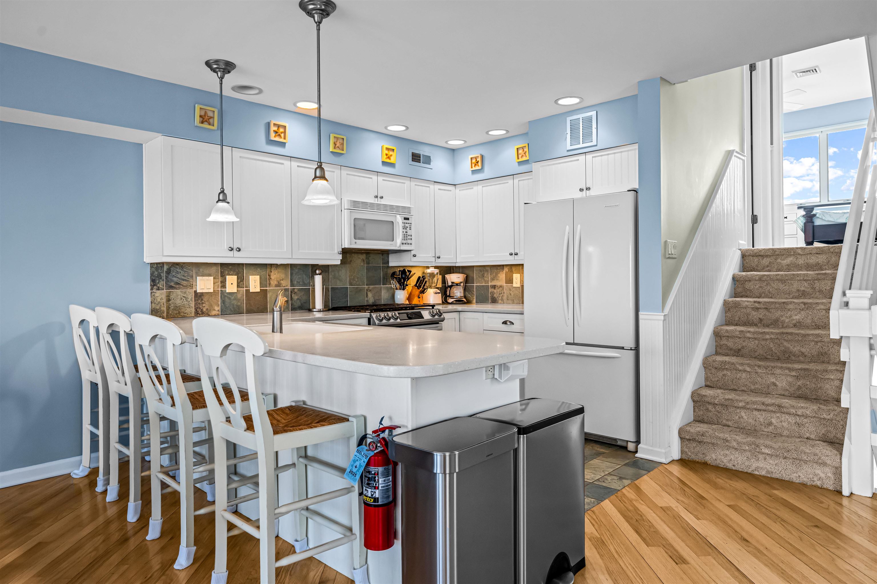 353 W 39th Street - Picture 24